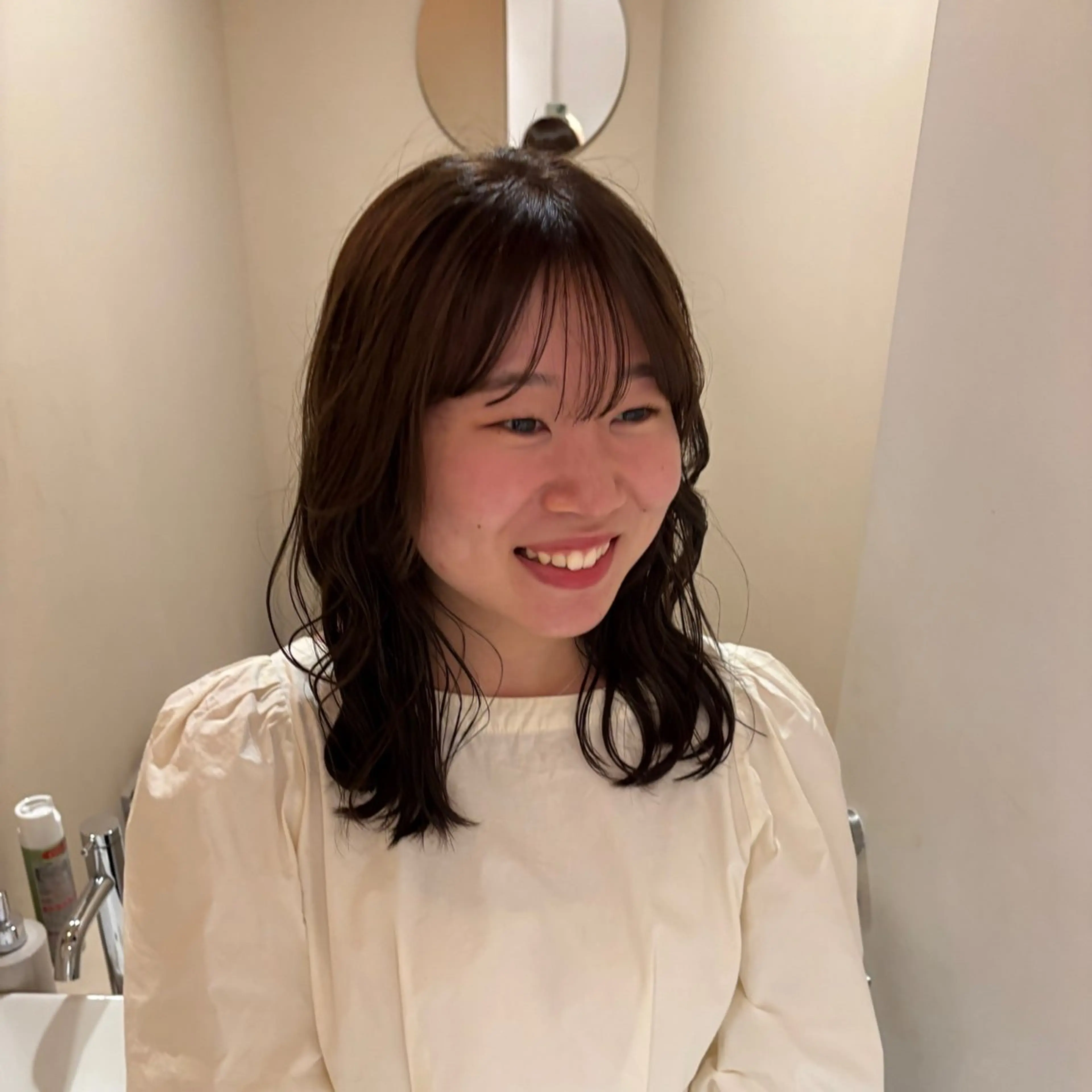 セミロング カラー ヘアカラー viola by FUGA hair所属・カラーモデル募集中 🪽yu-naのヘアスタイル