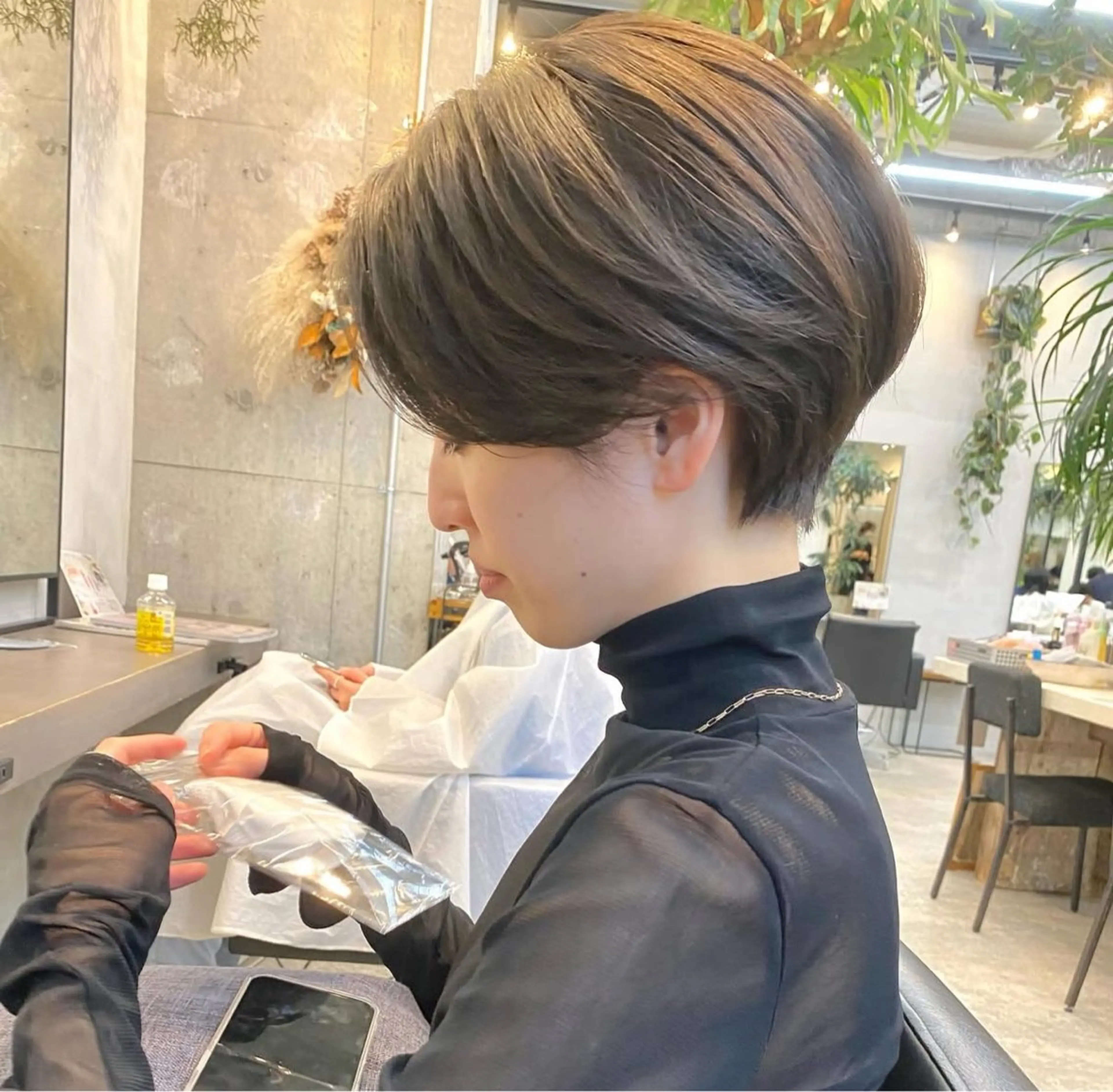 ショート カラー グレージュ ショートヘア 🌷KARIN/ ショート、メンズ🍃のヘアスタイル