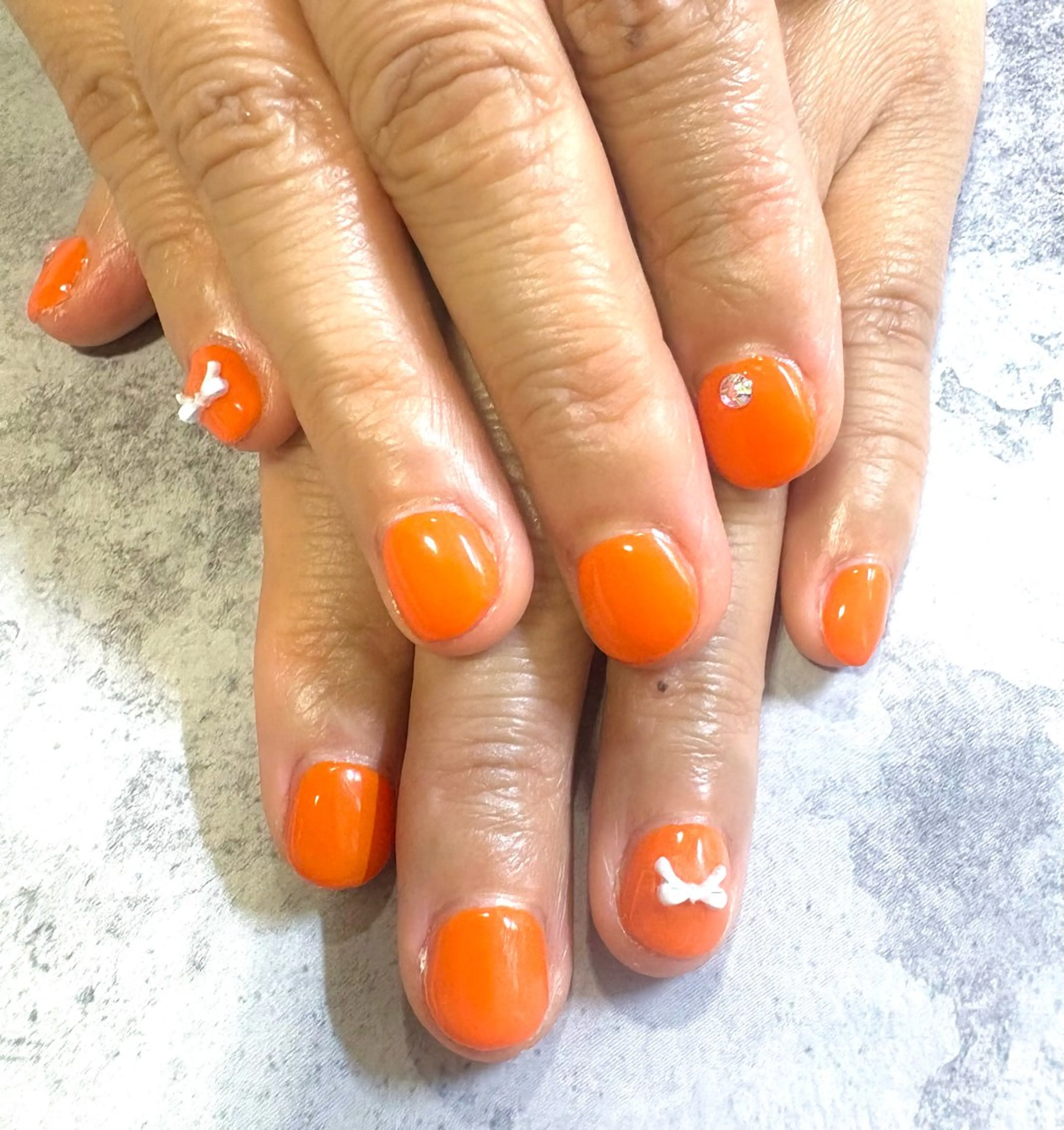 ネイル ラメ(グリッター) ラメグラデーション ワンカラーネイル ハンドネイル エリシアン ビューティーネイルのネイルデザイン