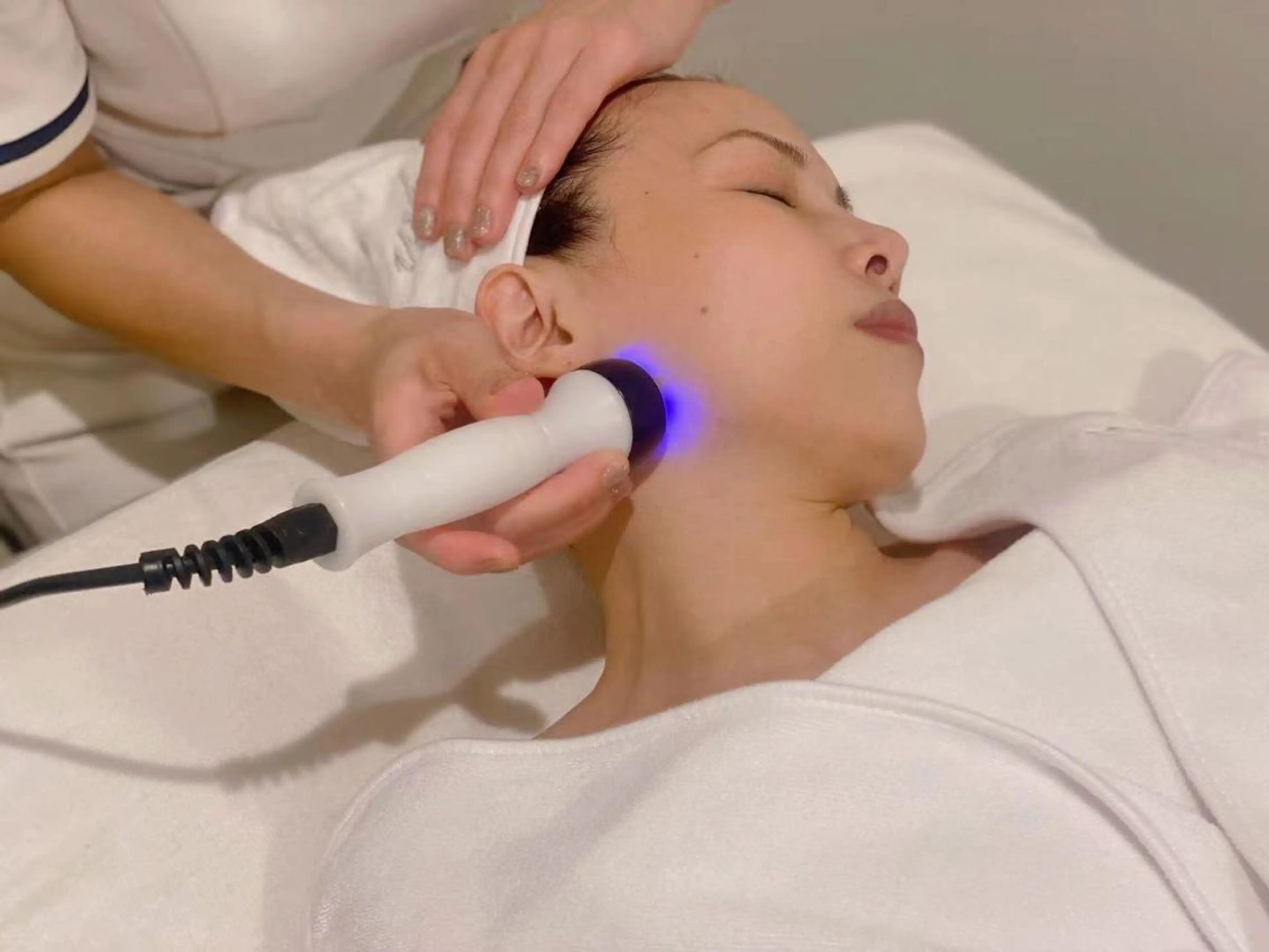 クレンジング+毛穴洗浄+美肌マッサージ+小顔ハイパーライフ+パック75分 ¥15000→¥9000の写真