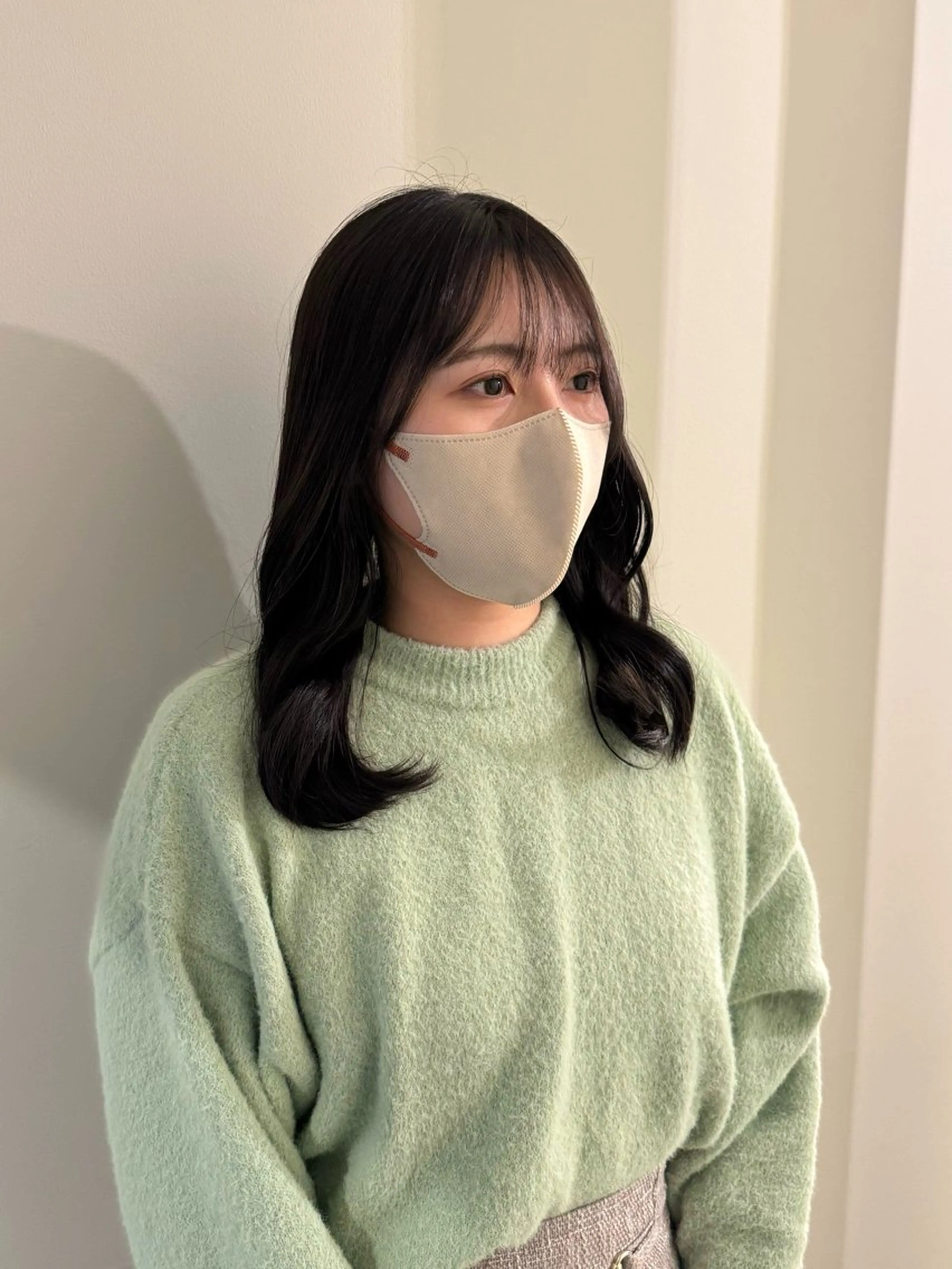 セミロング カラー 内沼 恵留菜のヘアスタイル