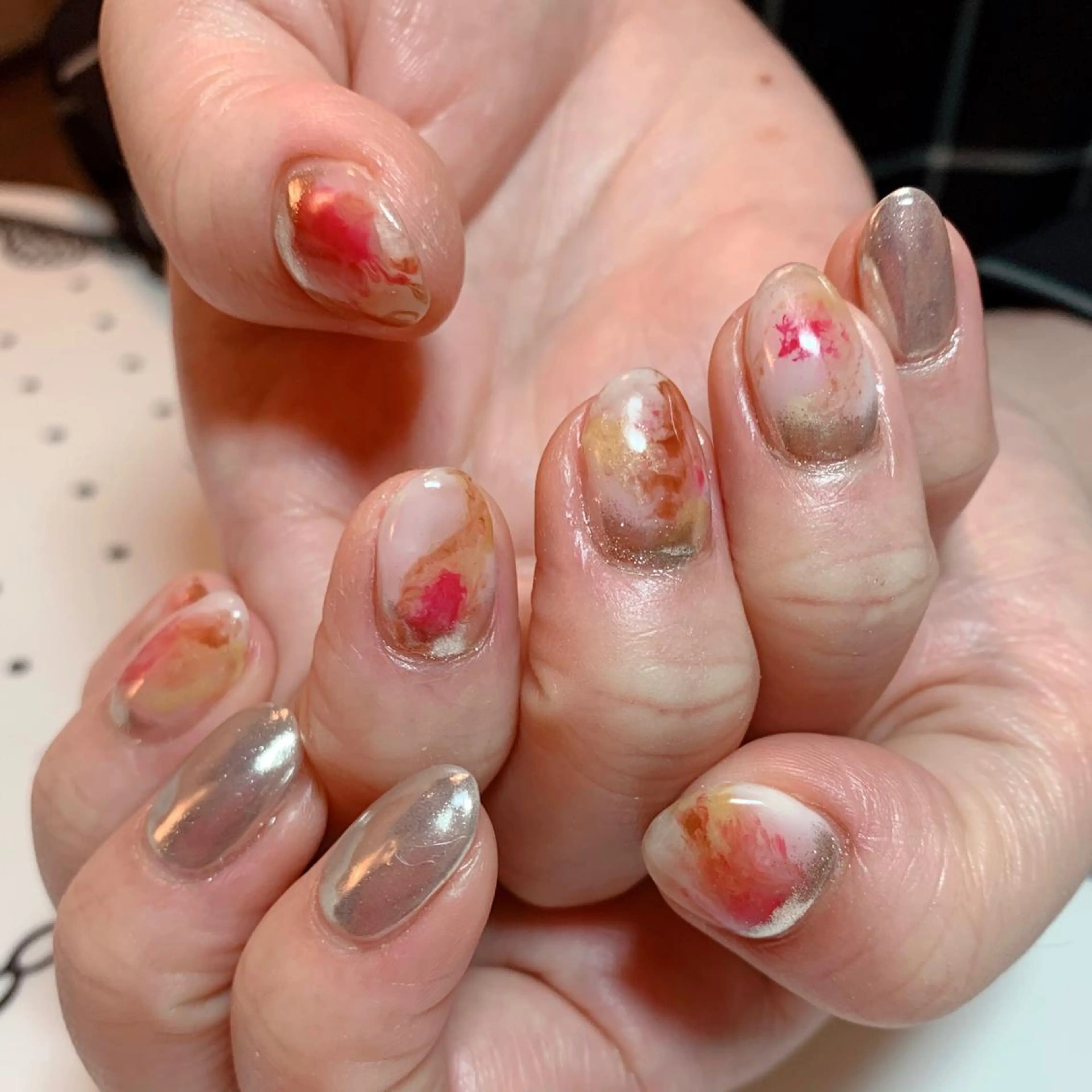 ネイル ミラーネイル ニュアンスネイル ハンドネイル 田澤 真理子のネイルデザイン