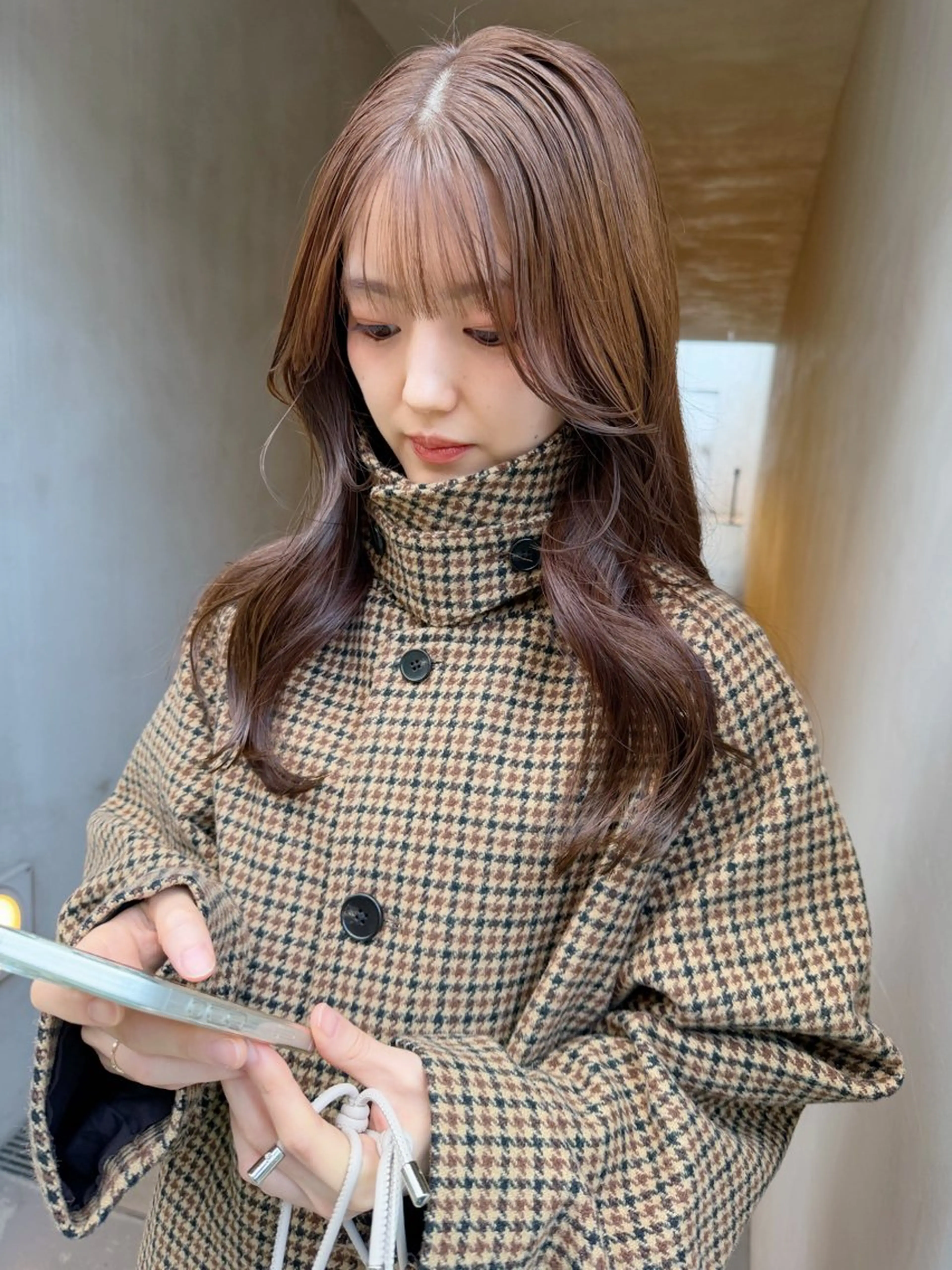 セミロング カラー ブリーチ ダブルカラー ブリーチなしカラー レイヤーカット カット ヘアカラー トリートメント AiM 大名　似合わせカットのヘアスタイル