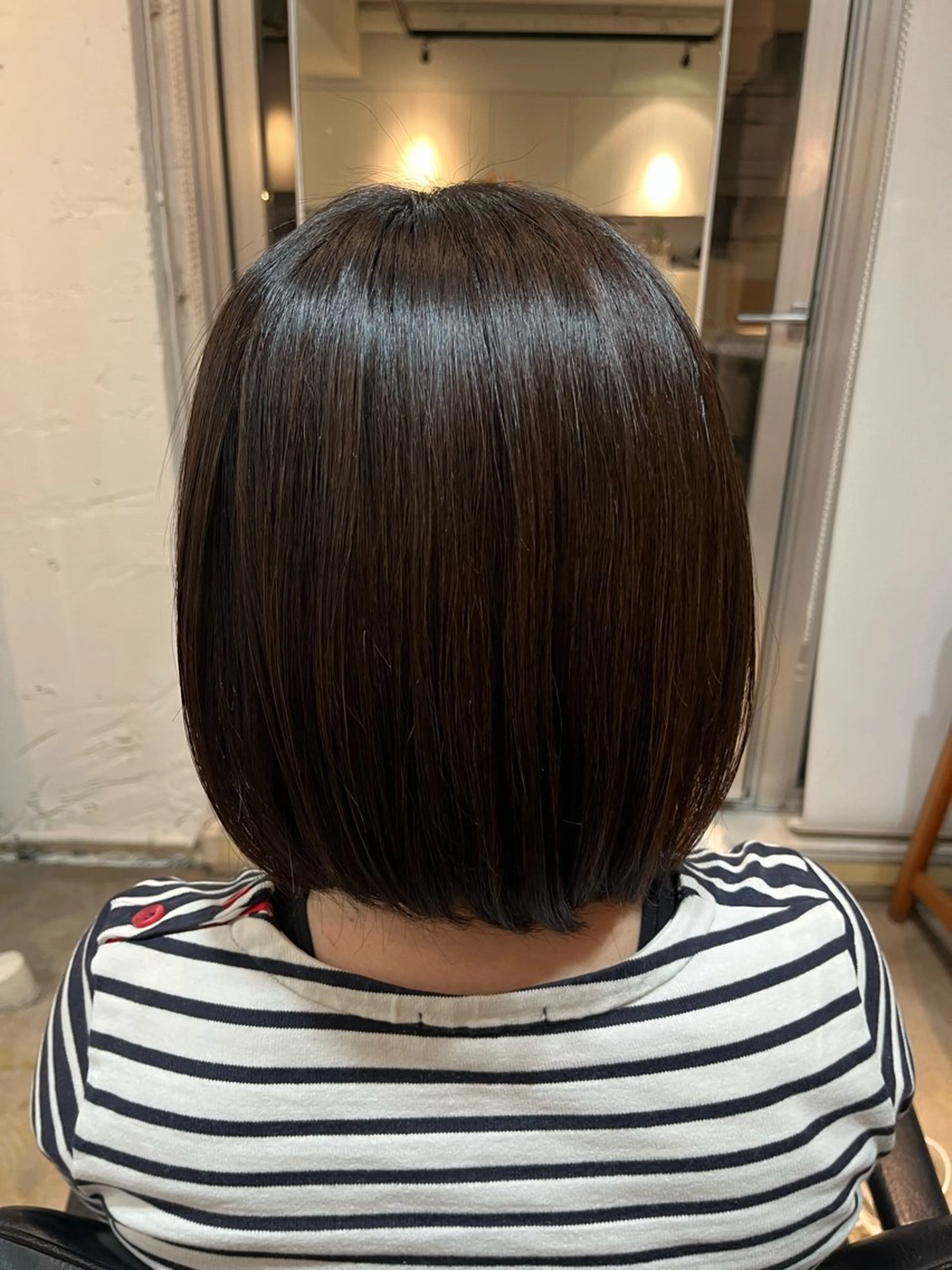 ショート カラー ヘアカラー 栗林 惟のヘアスタイル