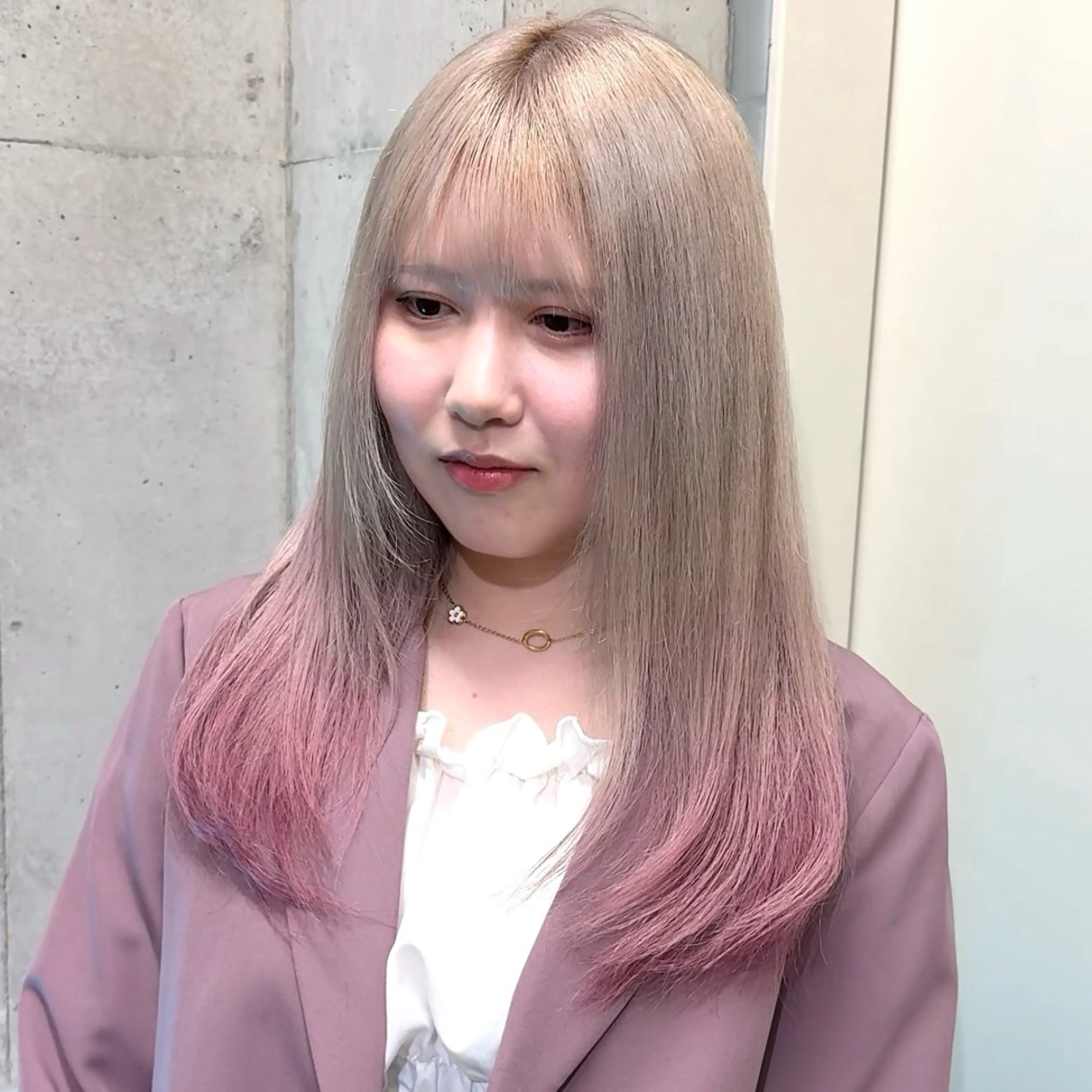 ミディアム カラー ✨ブリーチ支持No1 複雑履歴修正/舘岡のヘアスタイル