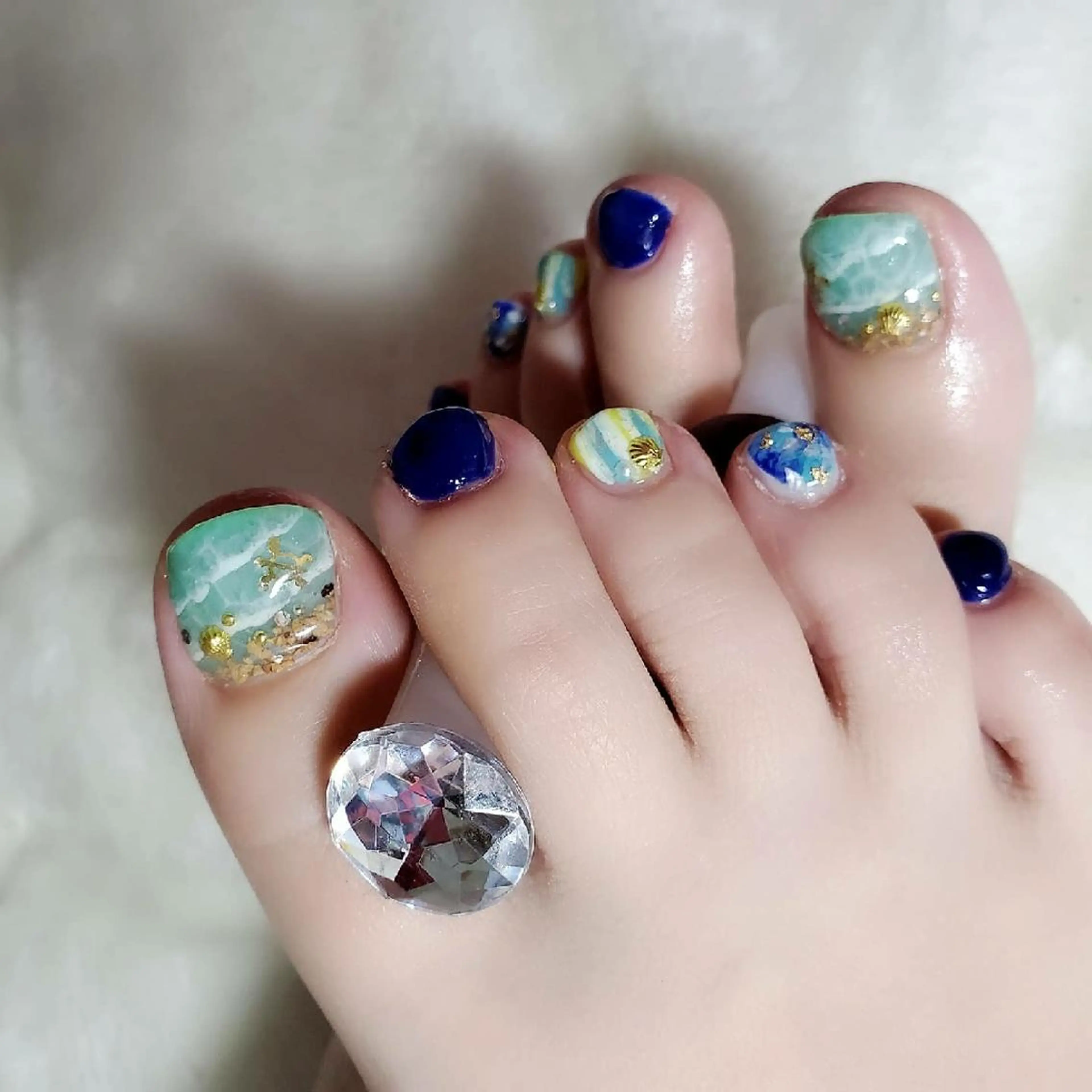 ネイル ウルシャンティ所属・ウル シャンティのネイルデザイン