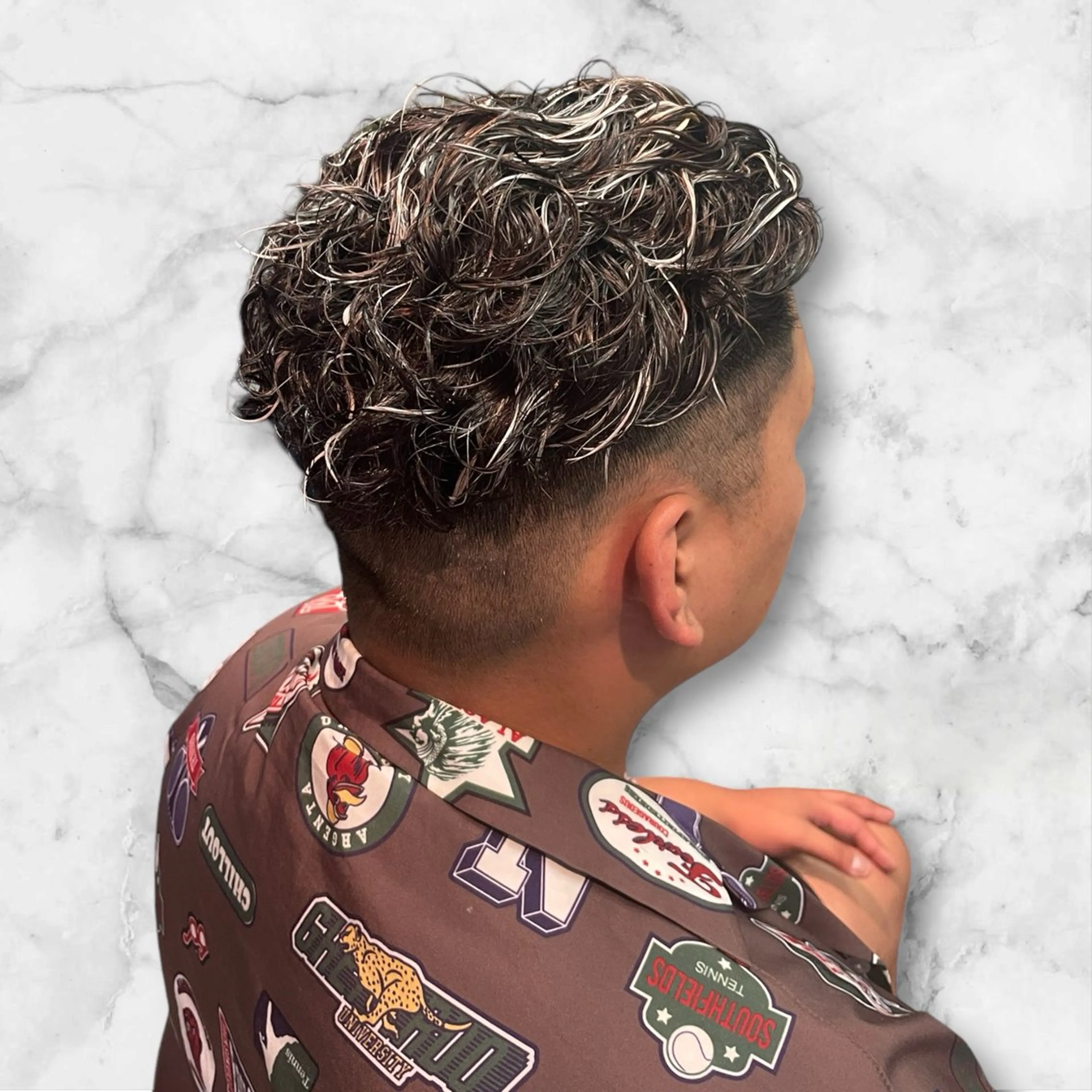 パーマ メンズ メンズパーマ セルバ所属・HIRORO ブリーチ/ハイトーンのヘアスタイル