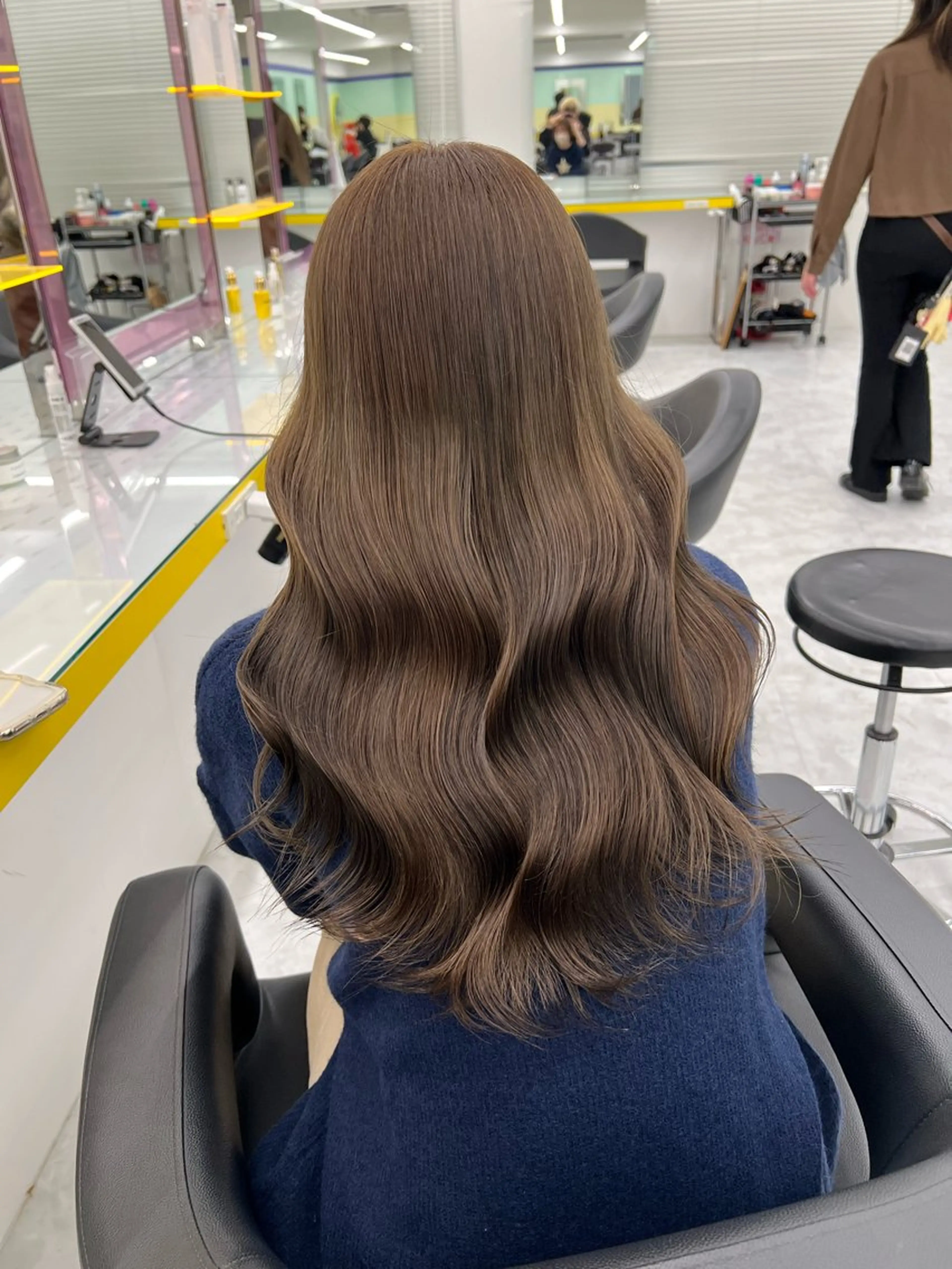 セミロング カット ヘアカラー トリートメント レイヤー/韓国❣️ 髪質改善/亘紘輝のヘアスタイル