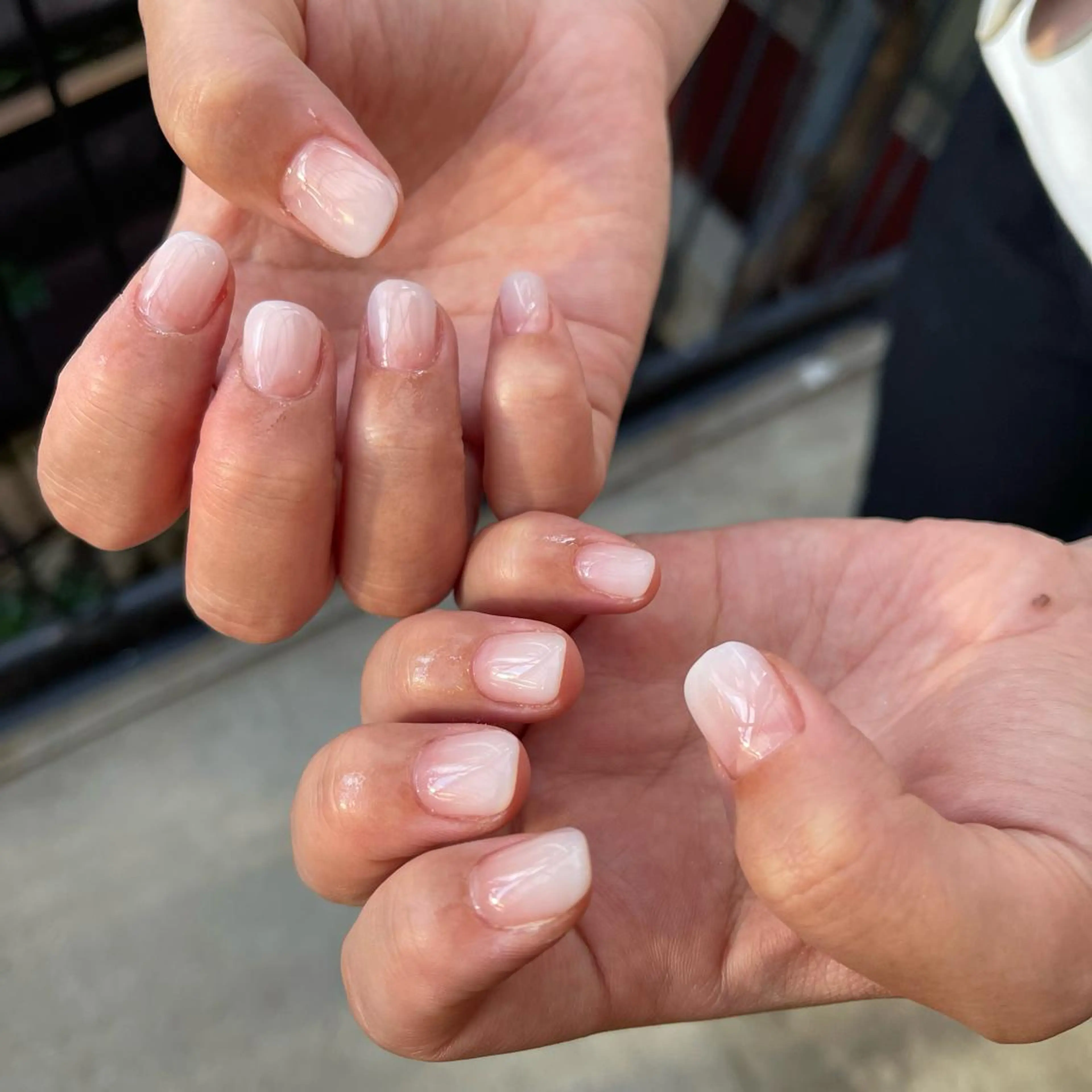 ネイル ホワイト BINEL REINAのネイルデザイン