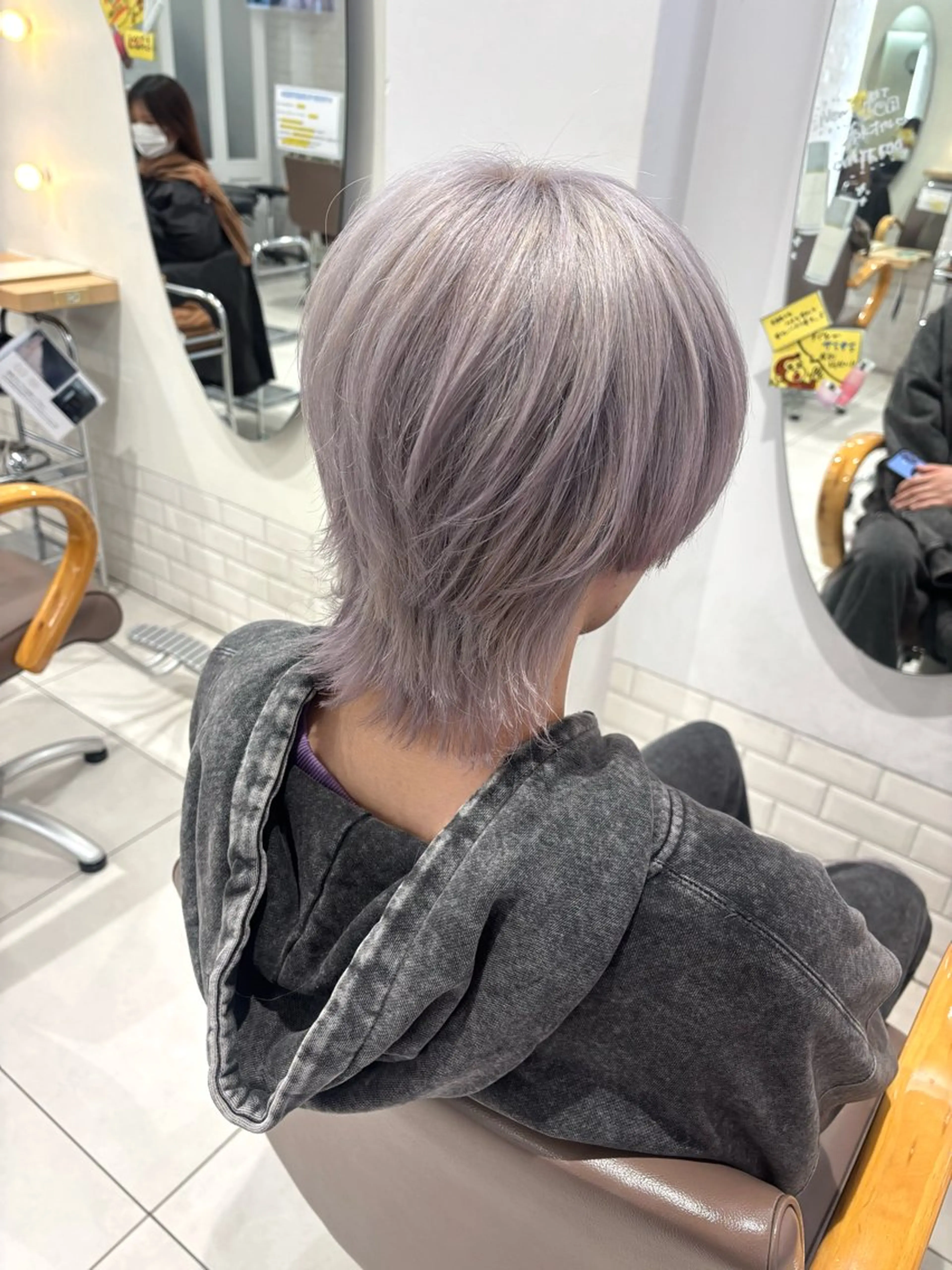 カラー メンズ シルバー ホワイトシルバー 💈メンズパーマ カラー💈momoのヘアスタイル