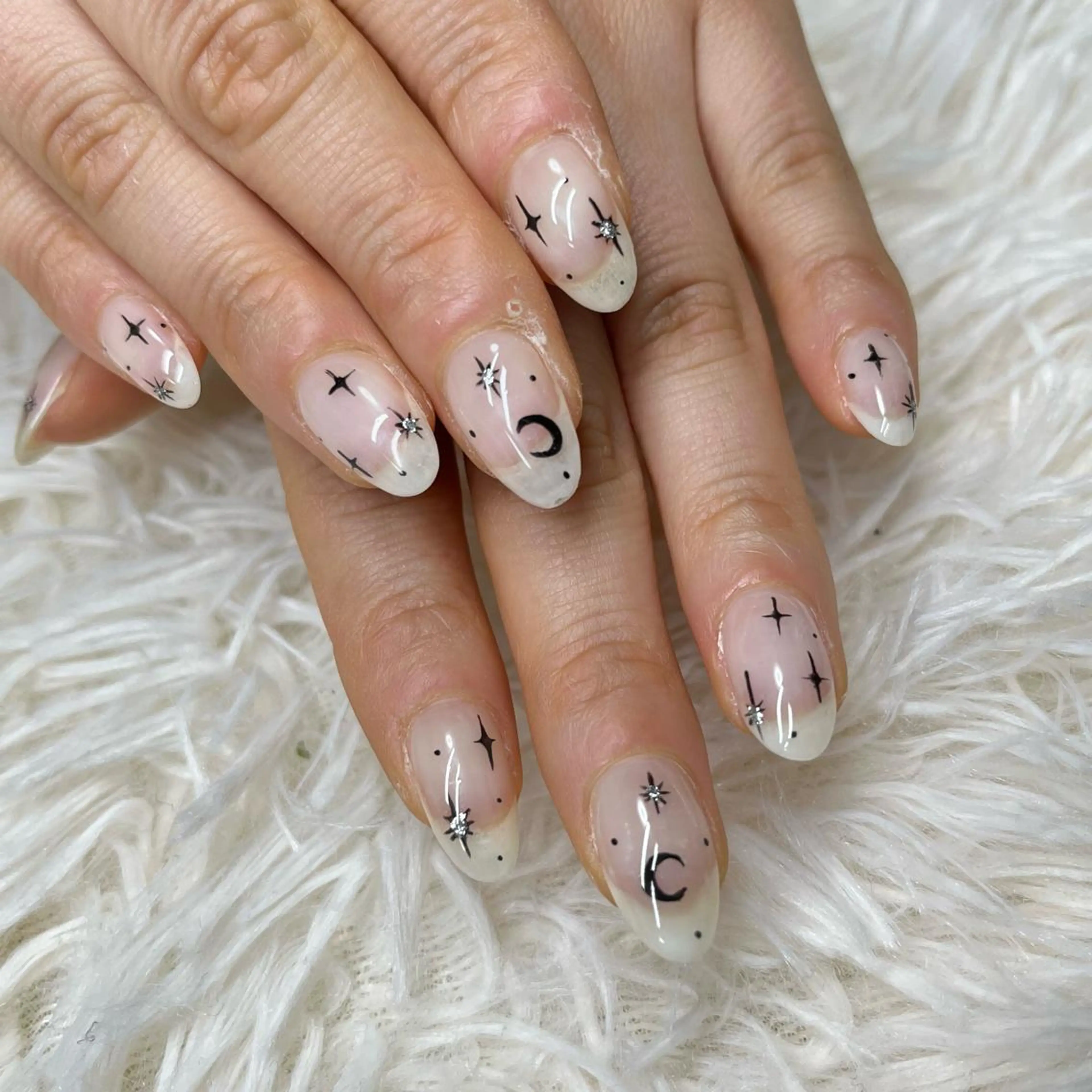 ネイル アートネイル クリアネイル フレンチネイル ジェルネイル ガラスフレンチ 🐕‍🦺Yappy 💗A-tanのネイルデザイン