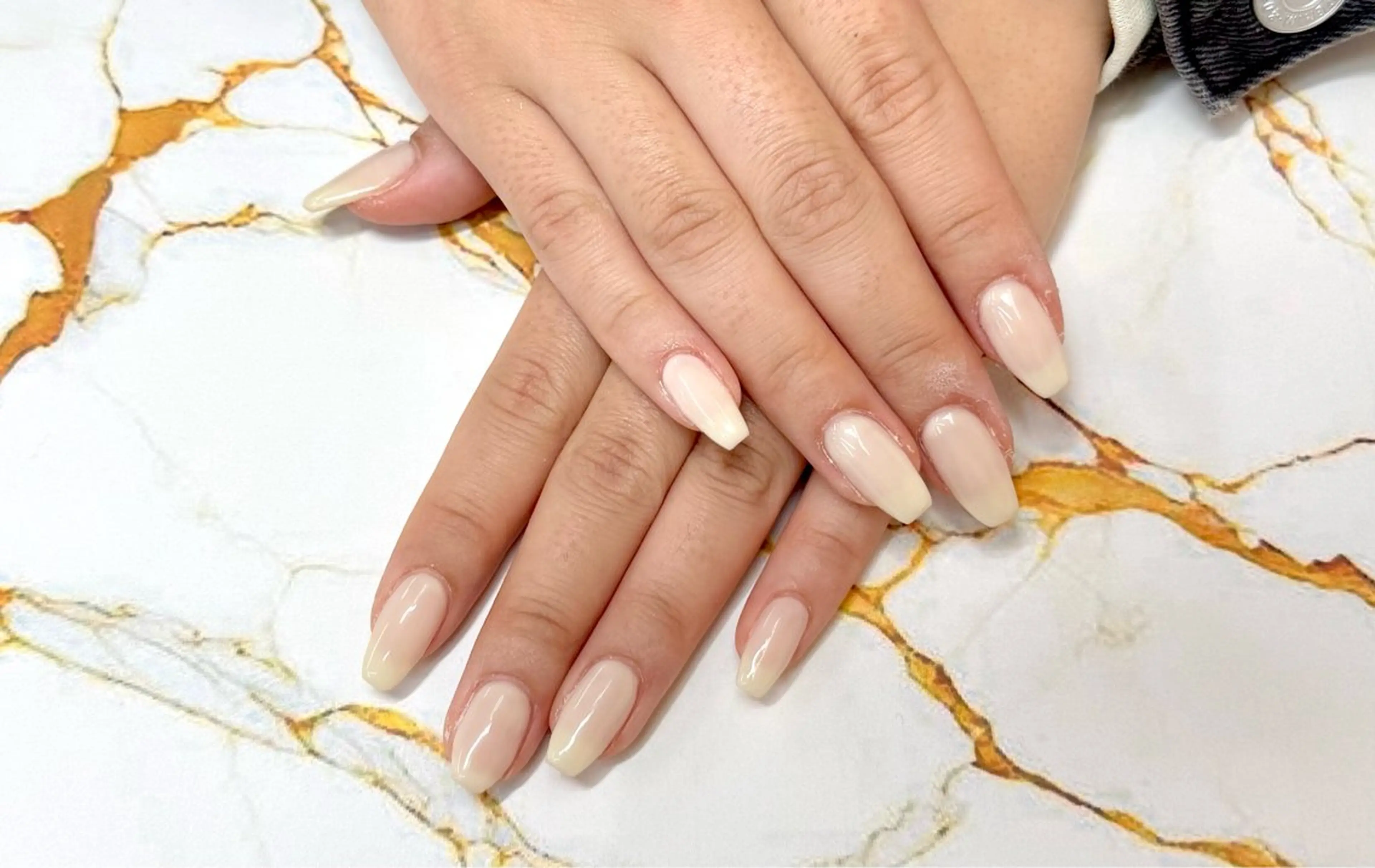 ネイル Luz de Amberのネイルデザイン