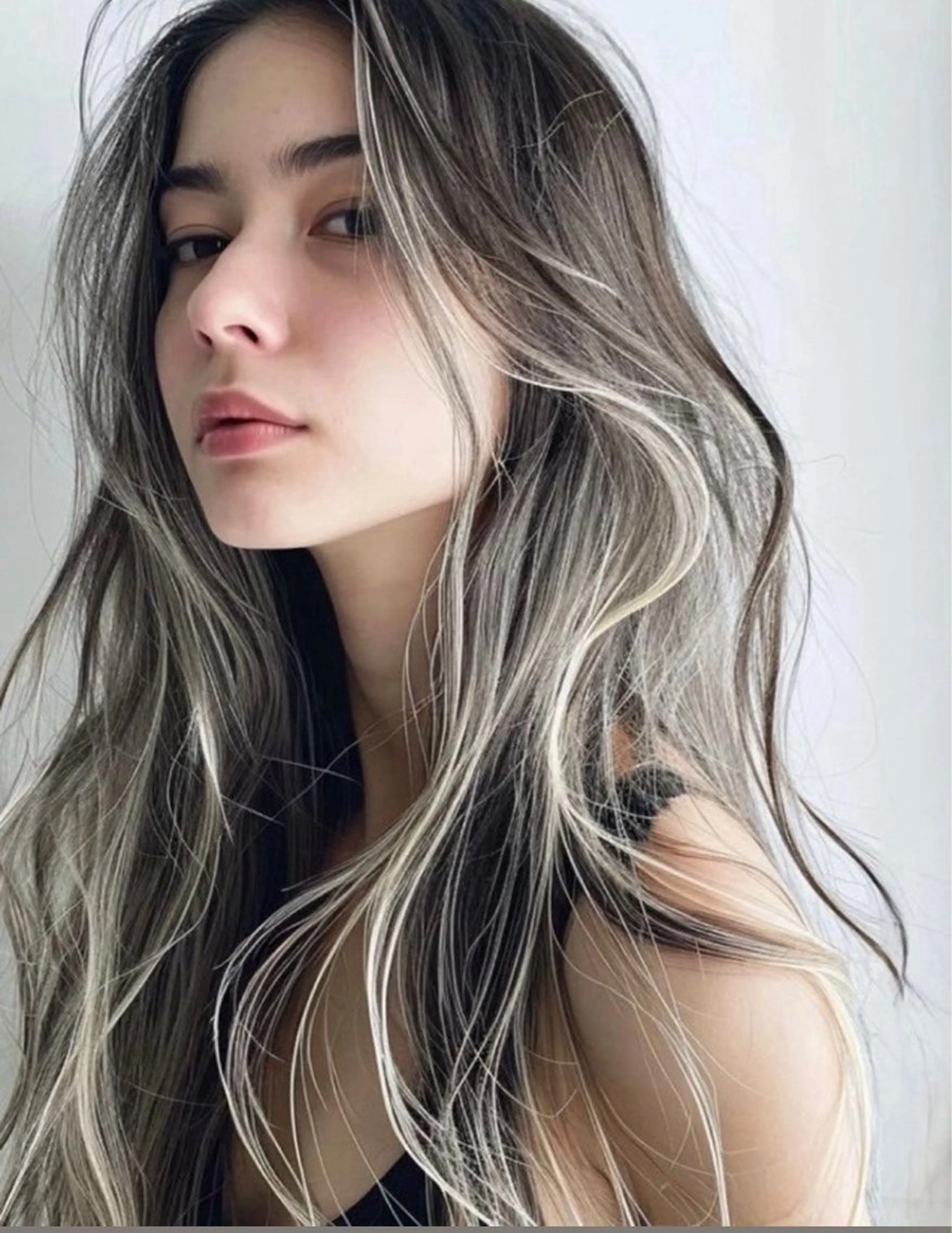 セミロング 韓国風くびれヘア/ 小顔レイヤー🧿小林のヘアスタイル