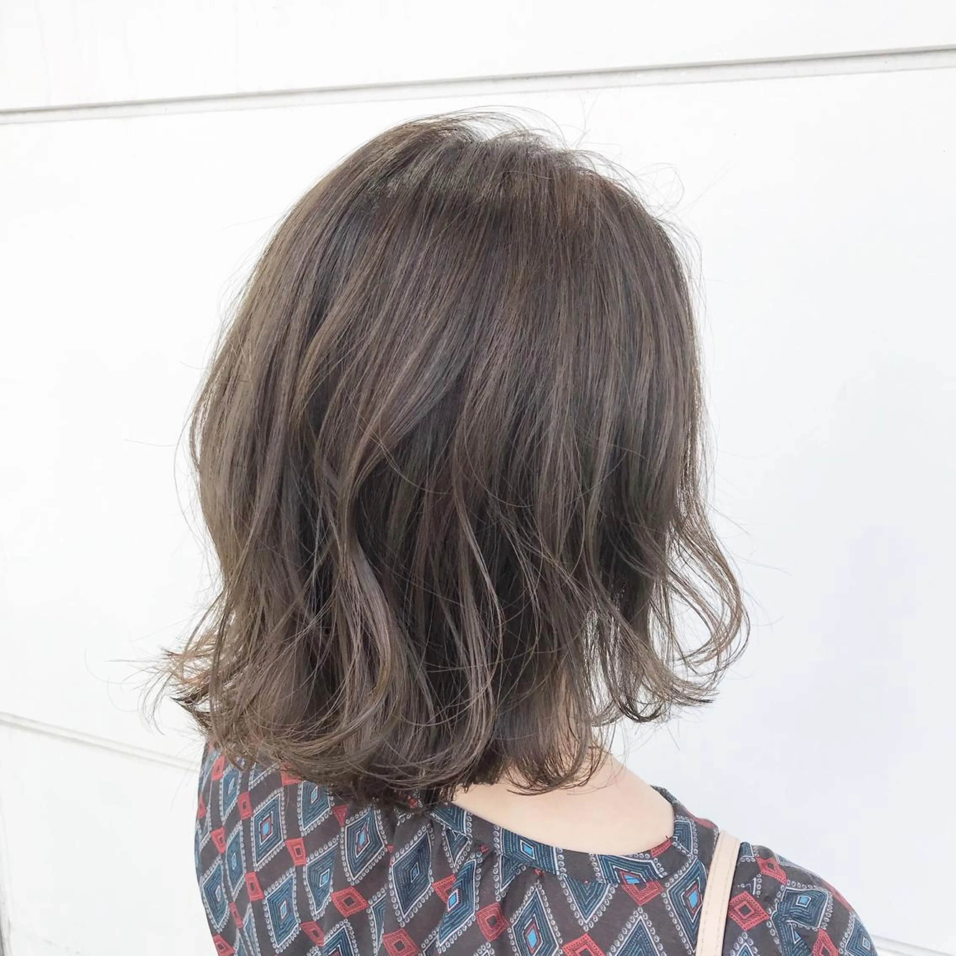 ミディアム カラー カット ヘアカラー トリートメント 嶋佐 昌大 シマサマオのヘアスタイル