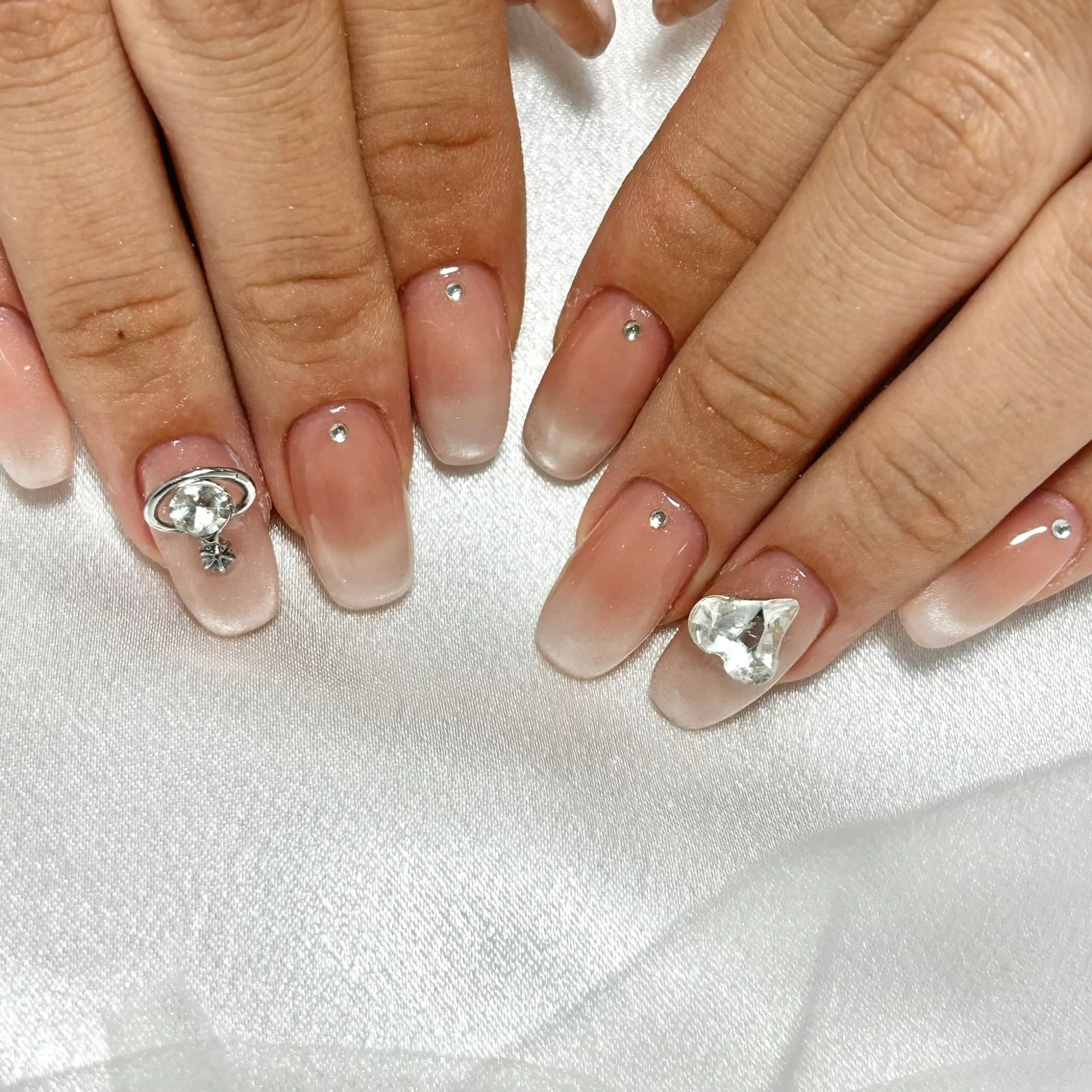 ネイル マグネットネイル ハンドネイル EmaNail 奈良橿原店所属・EmaNail 🧸Momokaのネイルデザイン