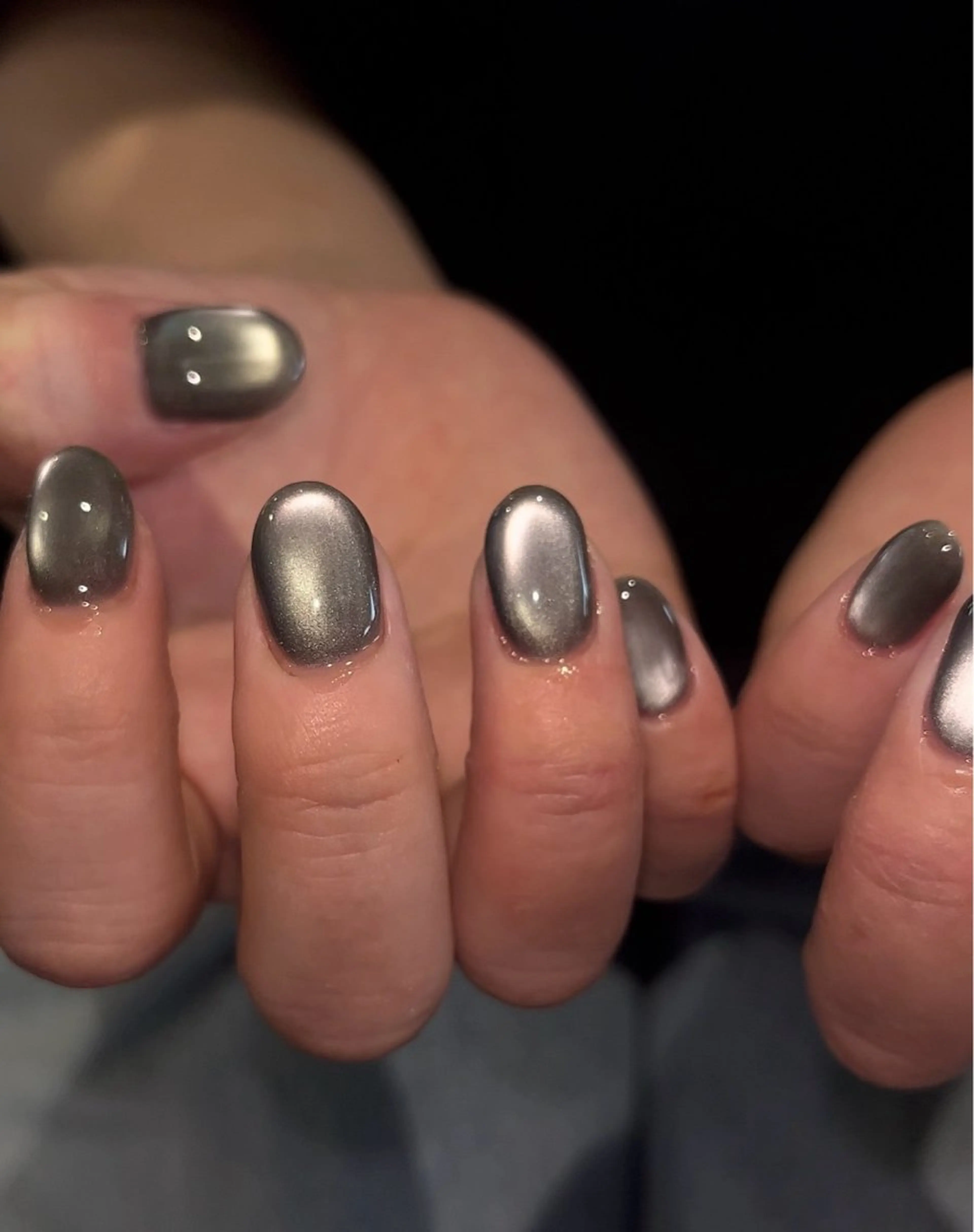 オフ無しマグネットワンカラーネイルの写真