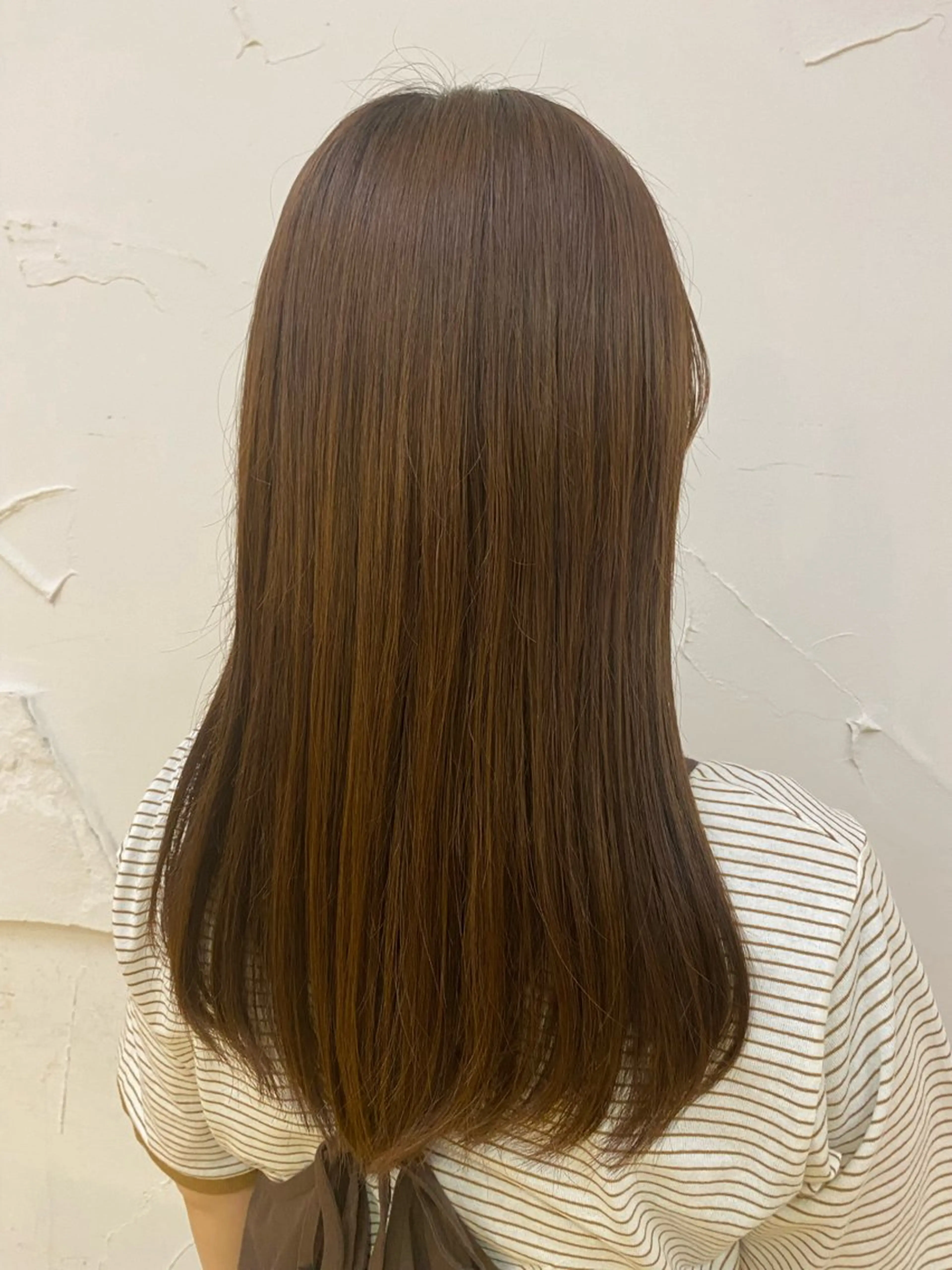 セミロング Oggi西新店所属・浦田真代 ／ショートのヘアスタイル