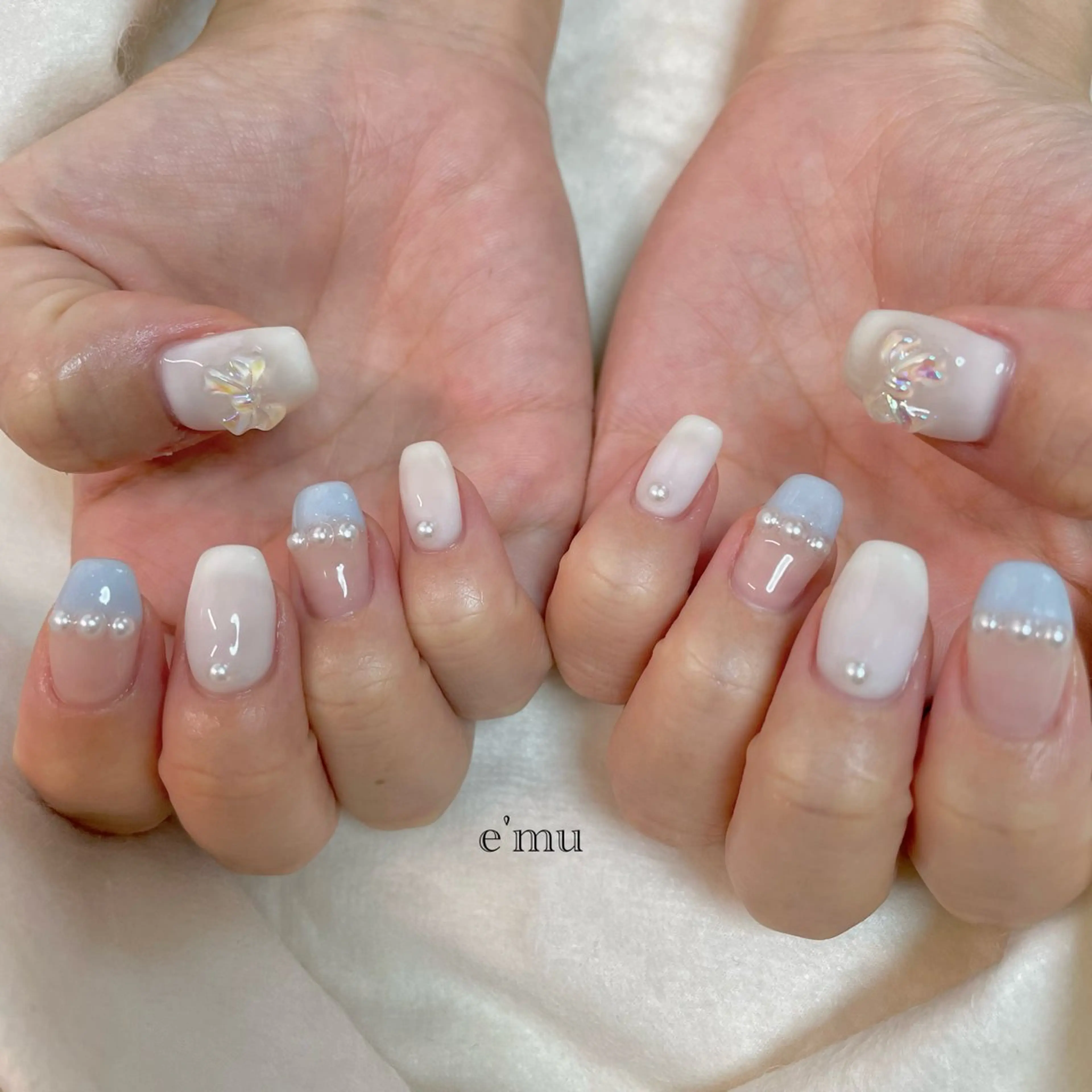 ネイル ブルー フレンチネイル ハンドネイル nail salon e'mu💐のネイルデザイン