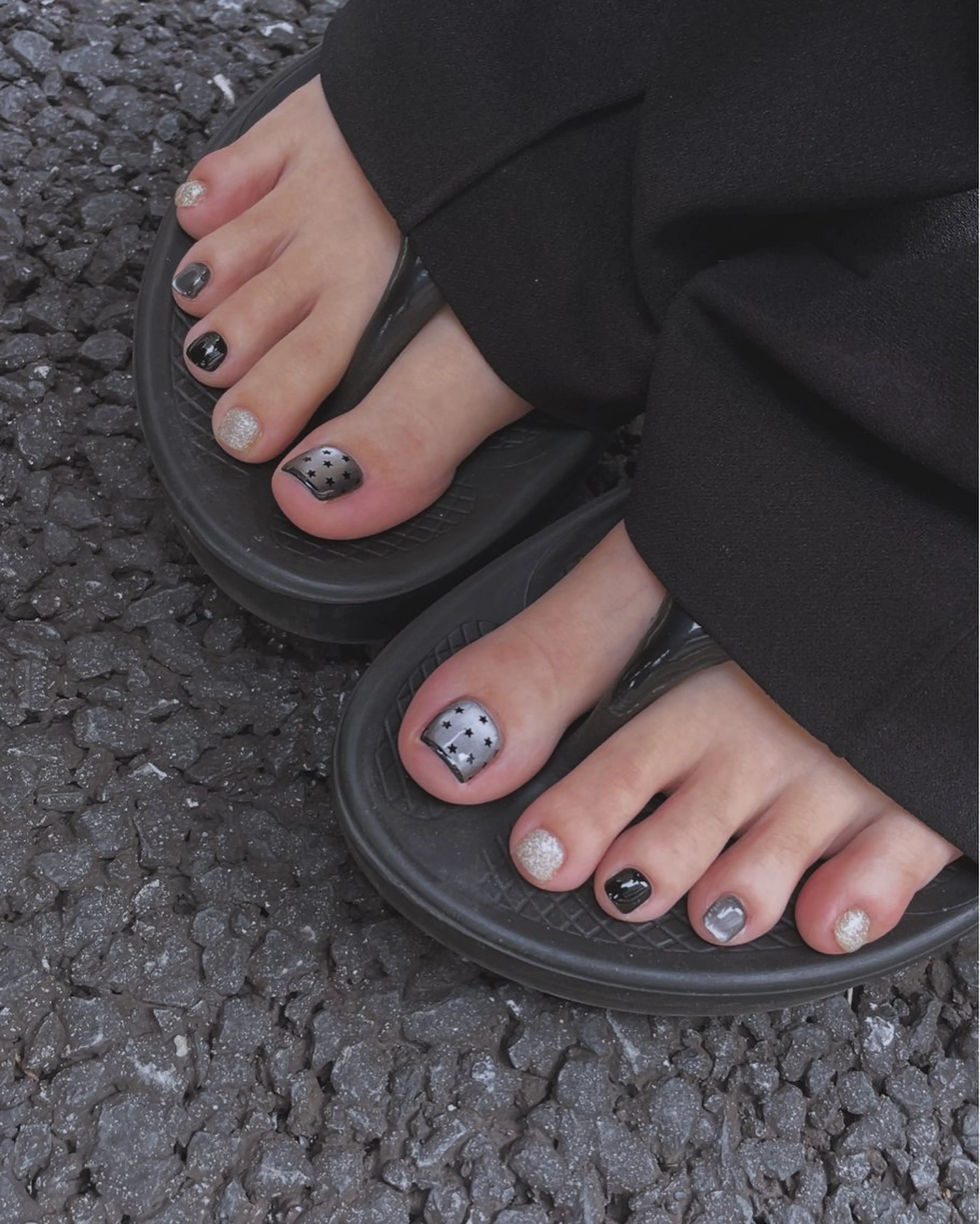 ネイル Nailsalon Repos.所属・Rika🌼 シンプル•マグネットのネイルデザイン