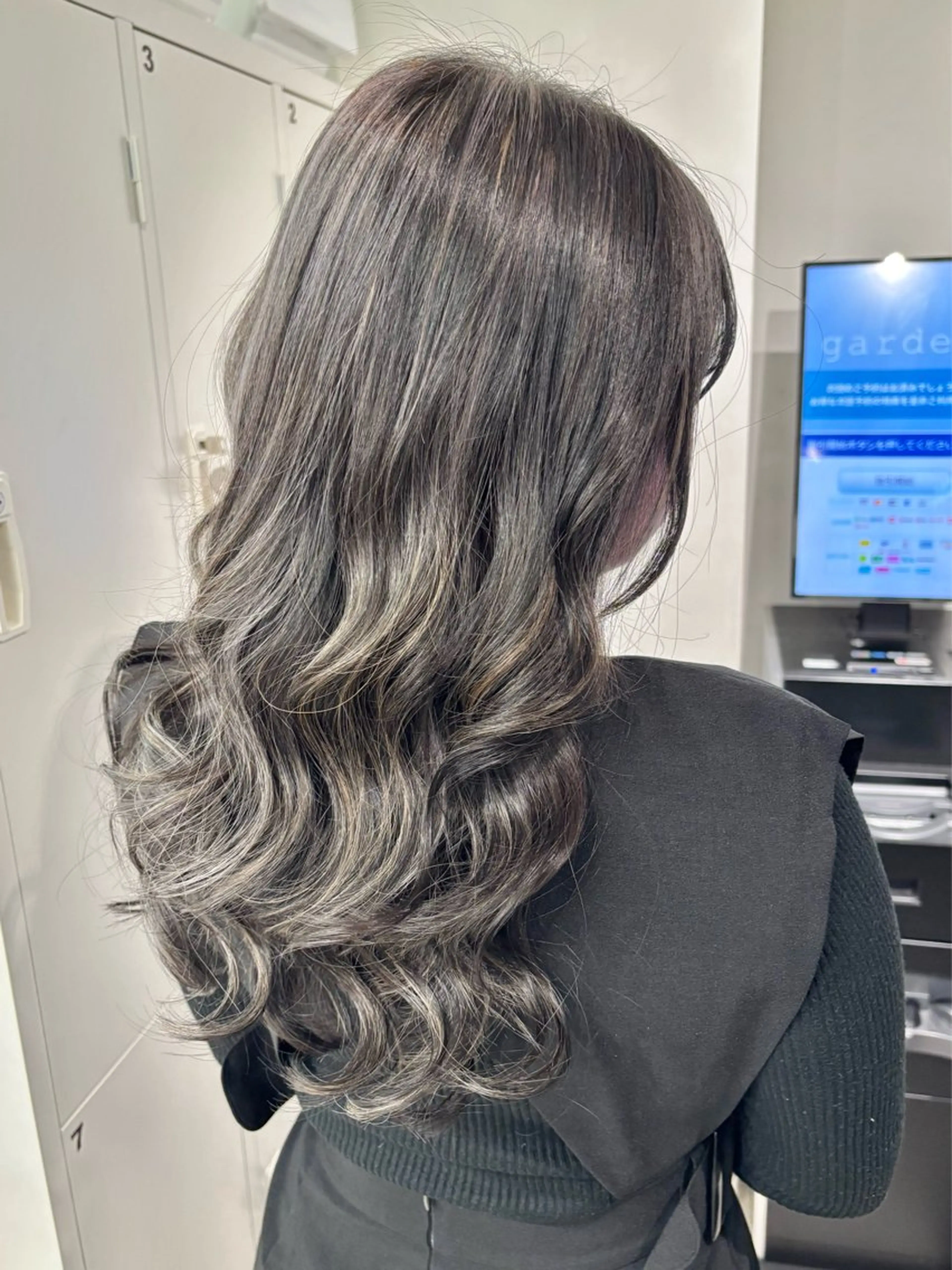 セミロング カラー グレージュ ハイライトカラー ハイライト ヘアカラー トリートメント ハイライト/ショート /ボブ/RYOHEIのヘアスタイル