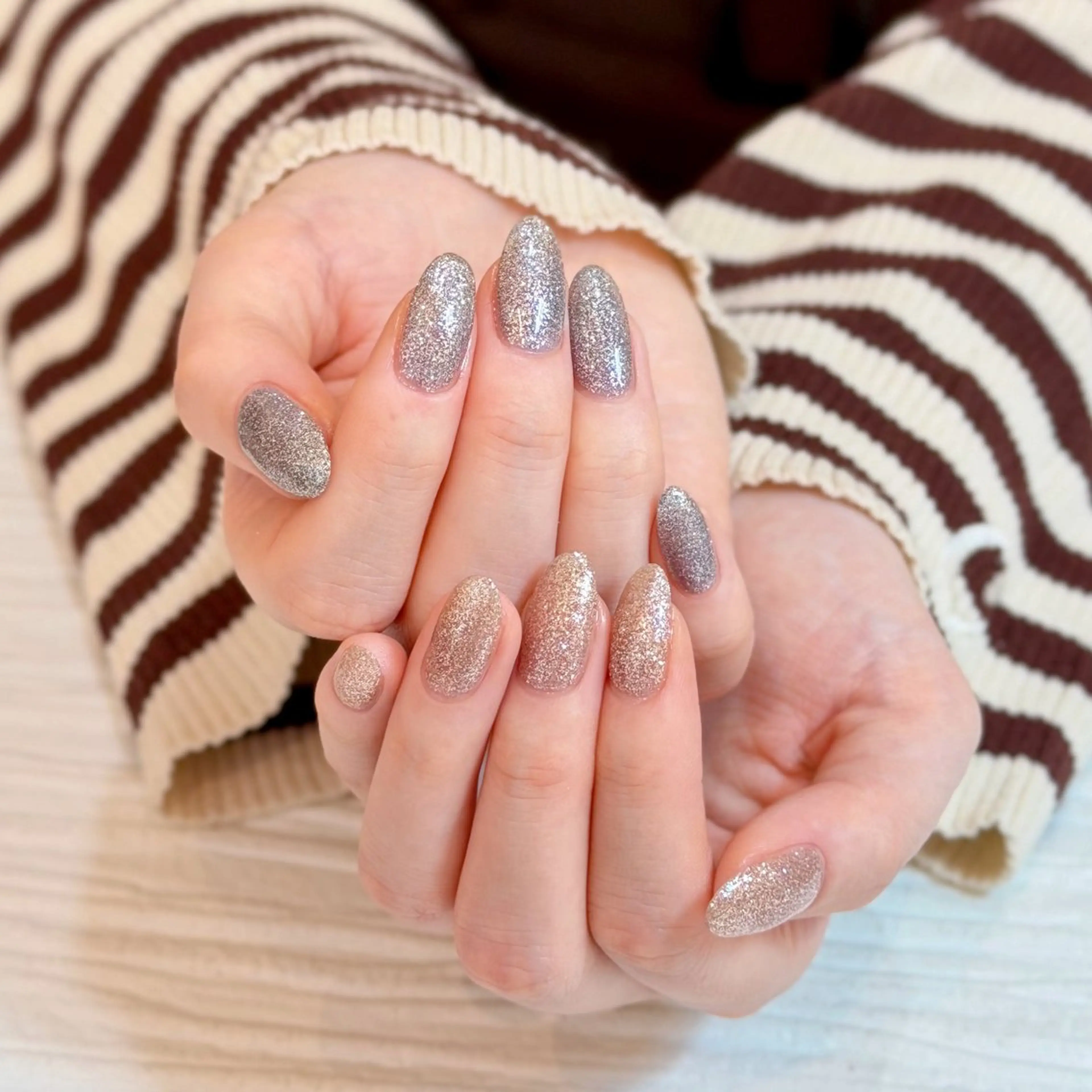 ネイル ラメ(グリッター) ワンカラーネイル 南埜 梨乃のネイルデザイン