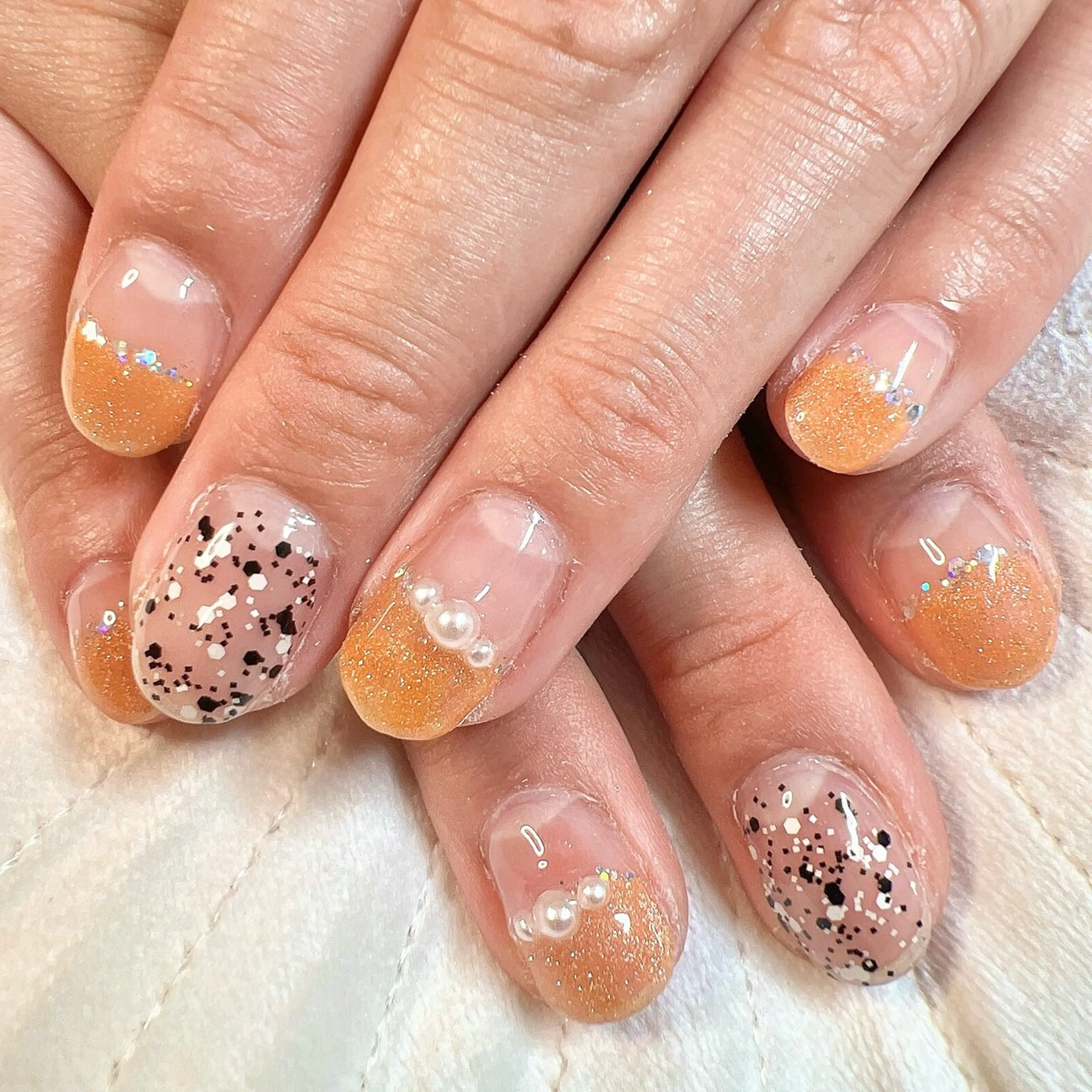 ネイル キャンアイドレッシー六本木店所属・MIKA／耳ツボ ／マグネットネイルのネイルデザイン