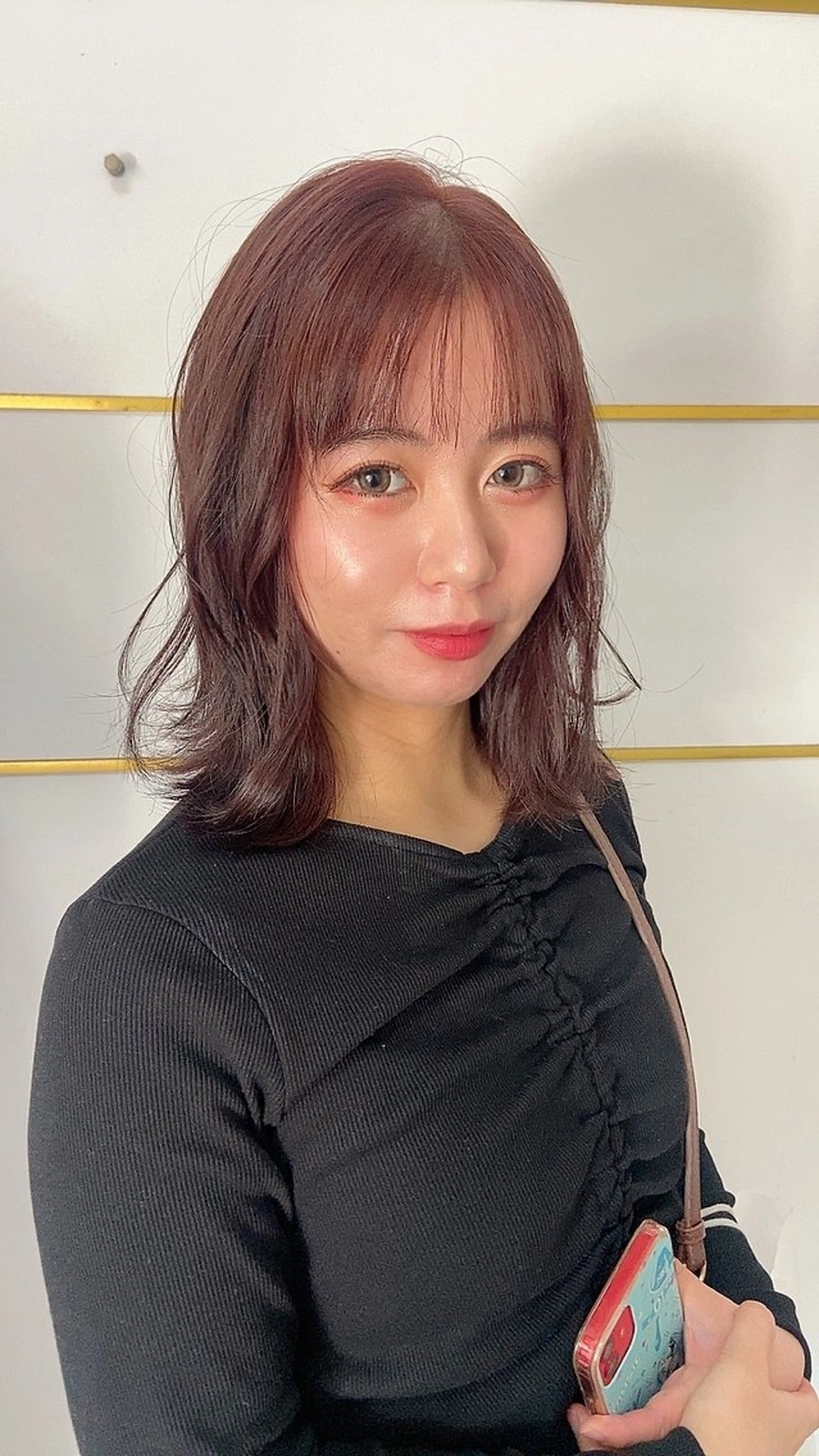 セミロング 瀧下 唯のヘアスタイル