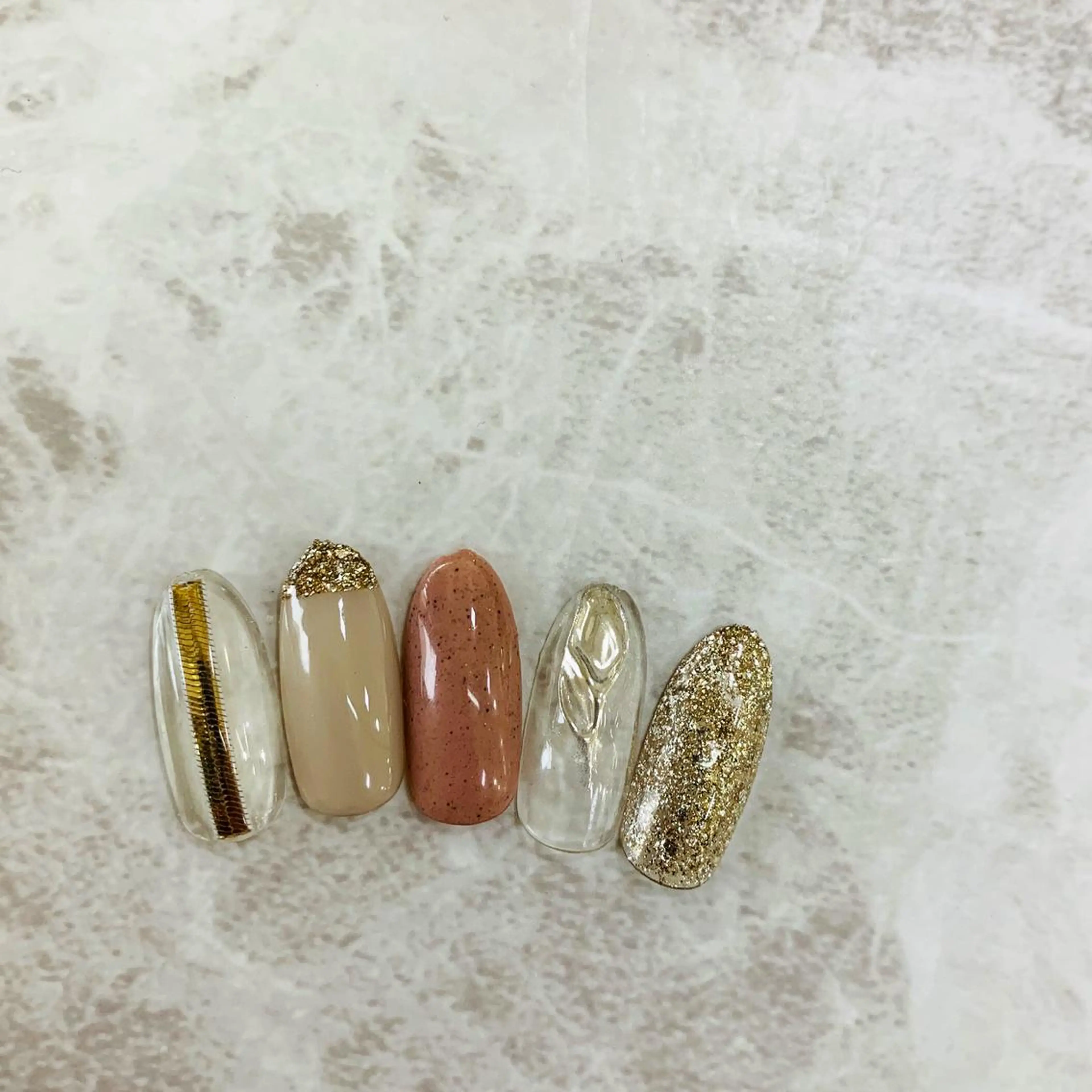 ネイル アートネイル ジェルネイル ミラーネイル ニュアンスネイル Feliz所属・Feliz 楽しいネイルサロンのネイルデザイン