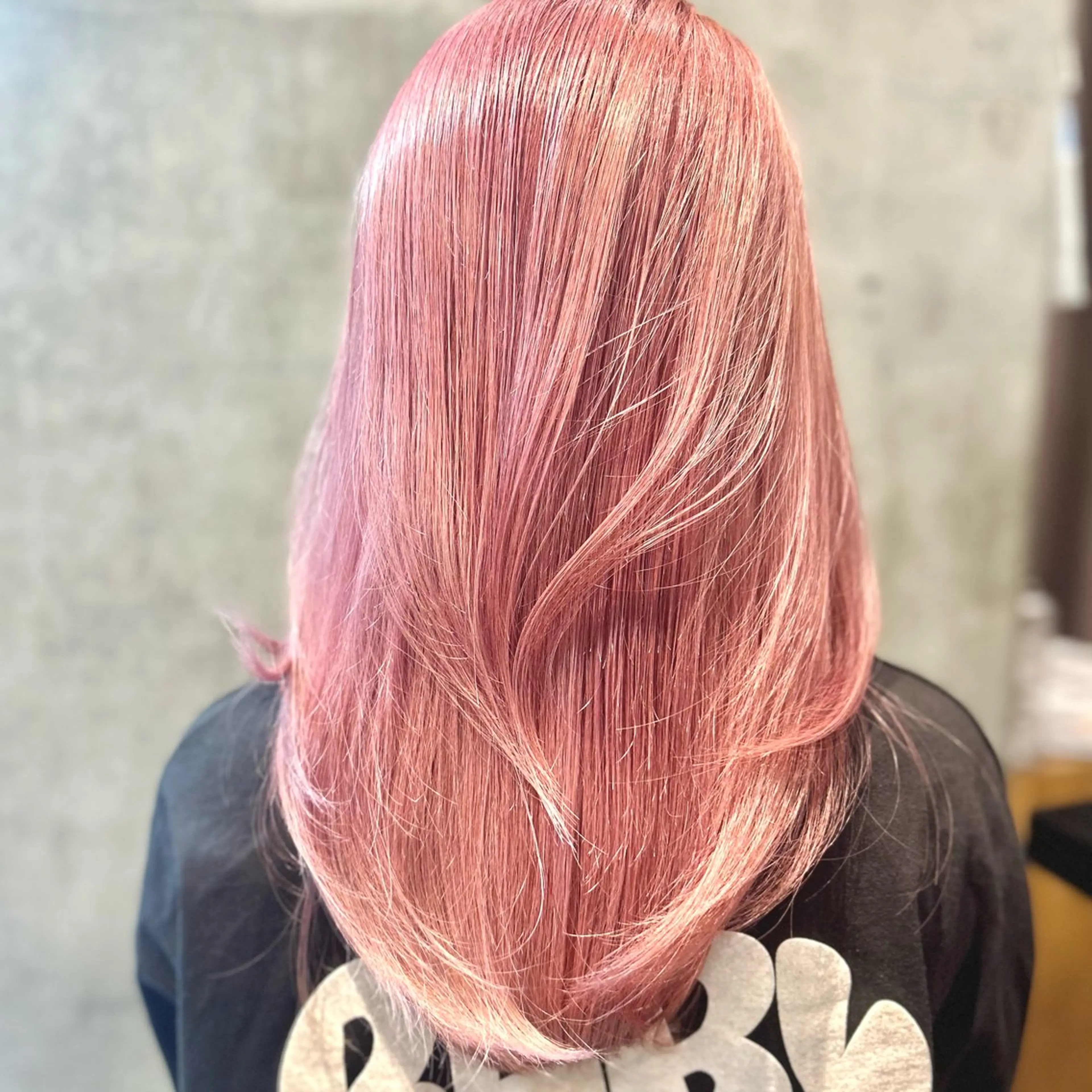 ミディアム ヘアカラー ✝️🖤 MOMOKI🖤✝️のヘアスタイル