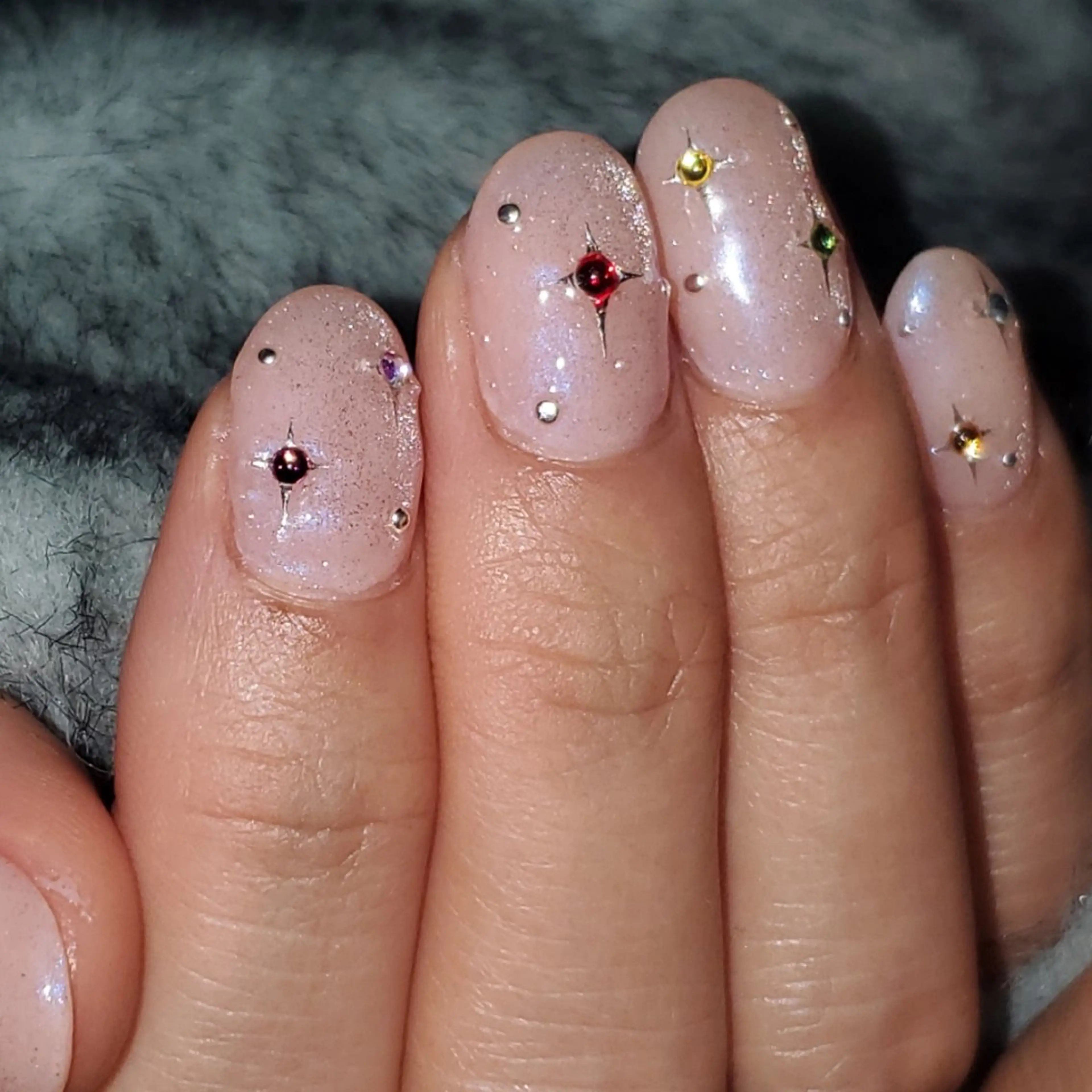 ネイル MOM 原宿店所属・MoM マムネイル原宿のネイルデザイン