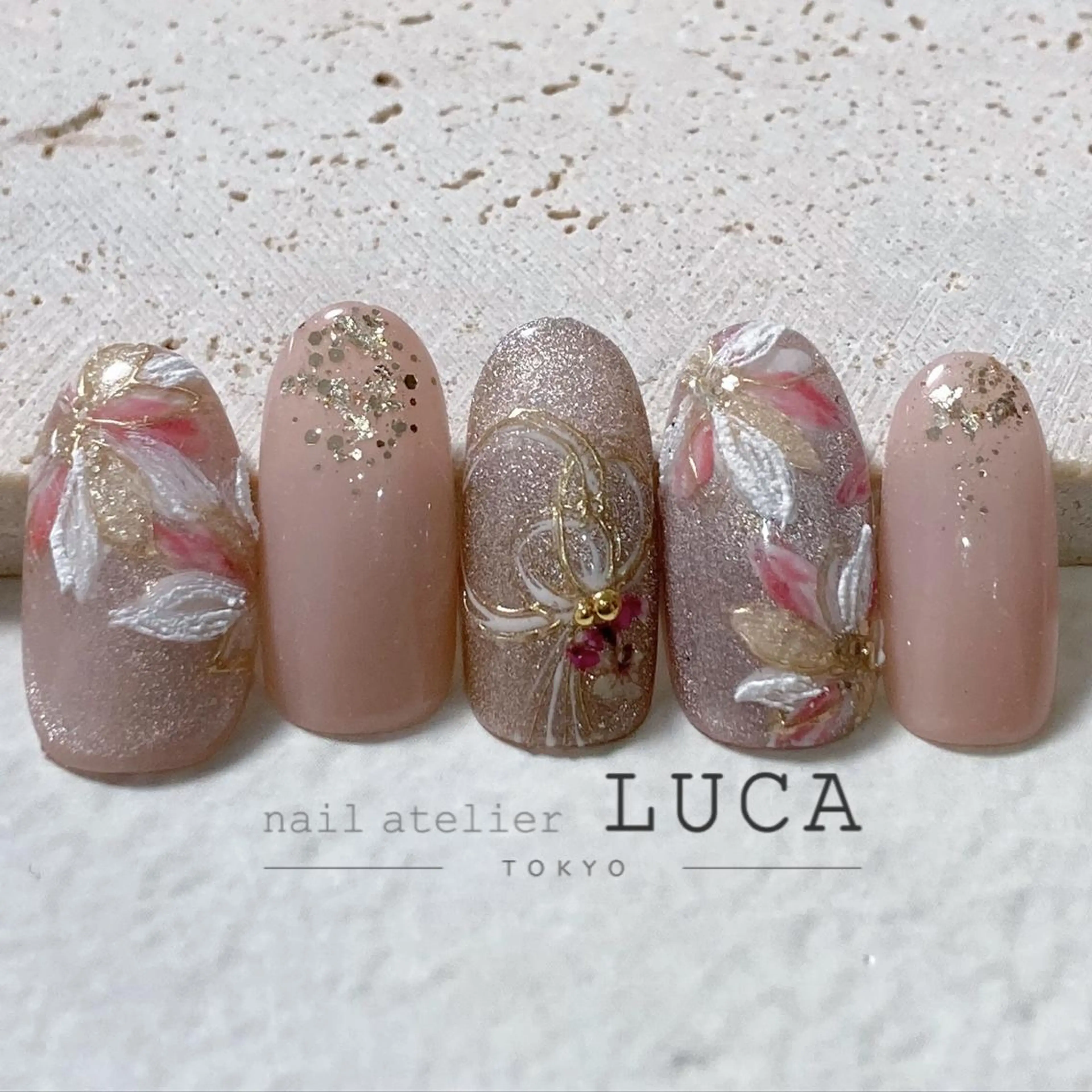 ネイル アートネイル オーロラネイル クリアネイル 長さ出し フットネイル ハンドネイル ネイルアトリエルカ スタッフのネイルデザイン