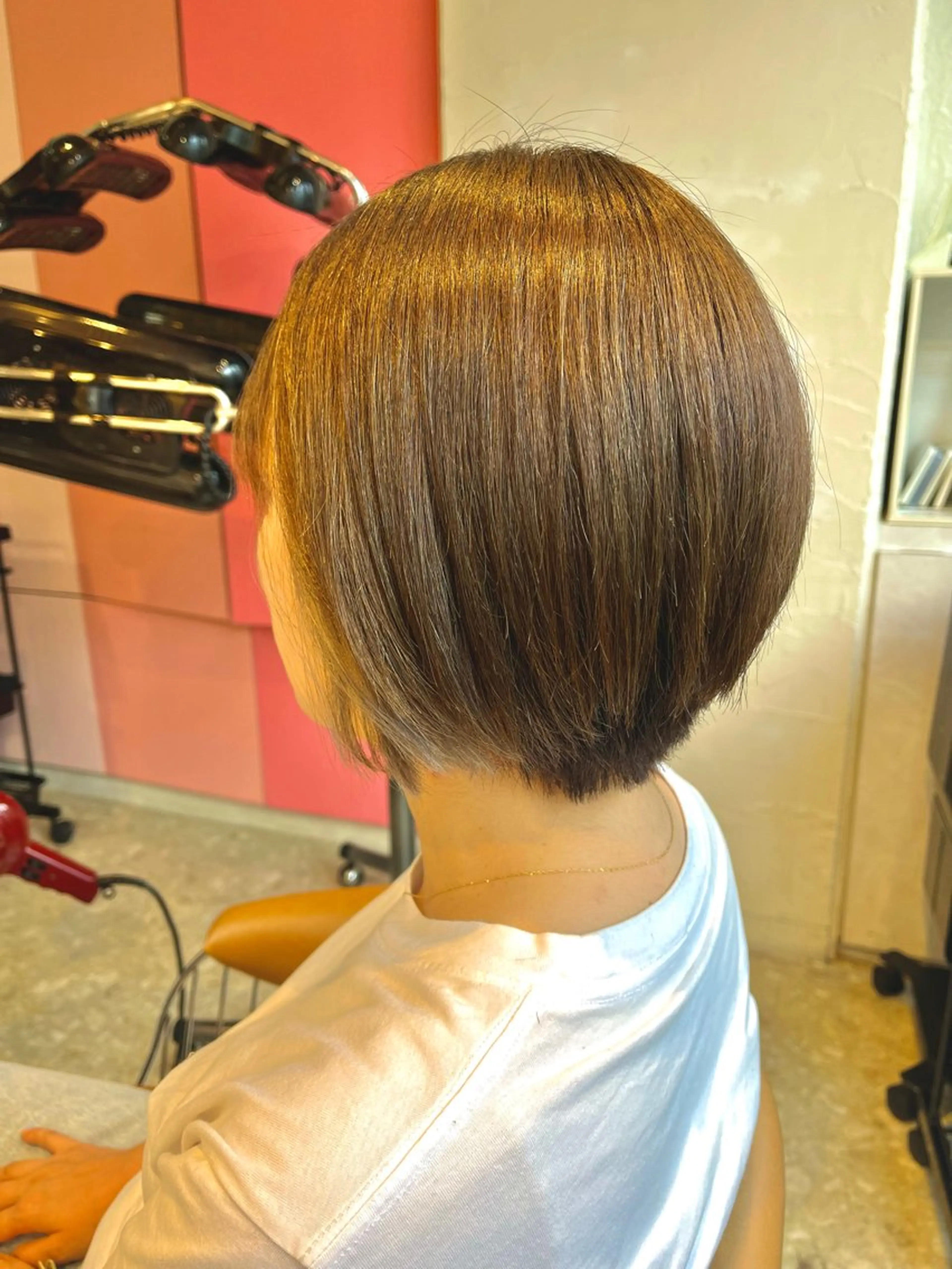 ショート カラー カット 縮毛矯正 うしだ かおるのヘアスタイル