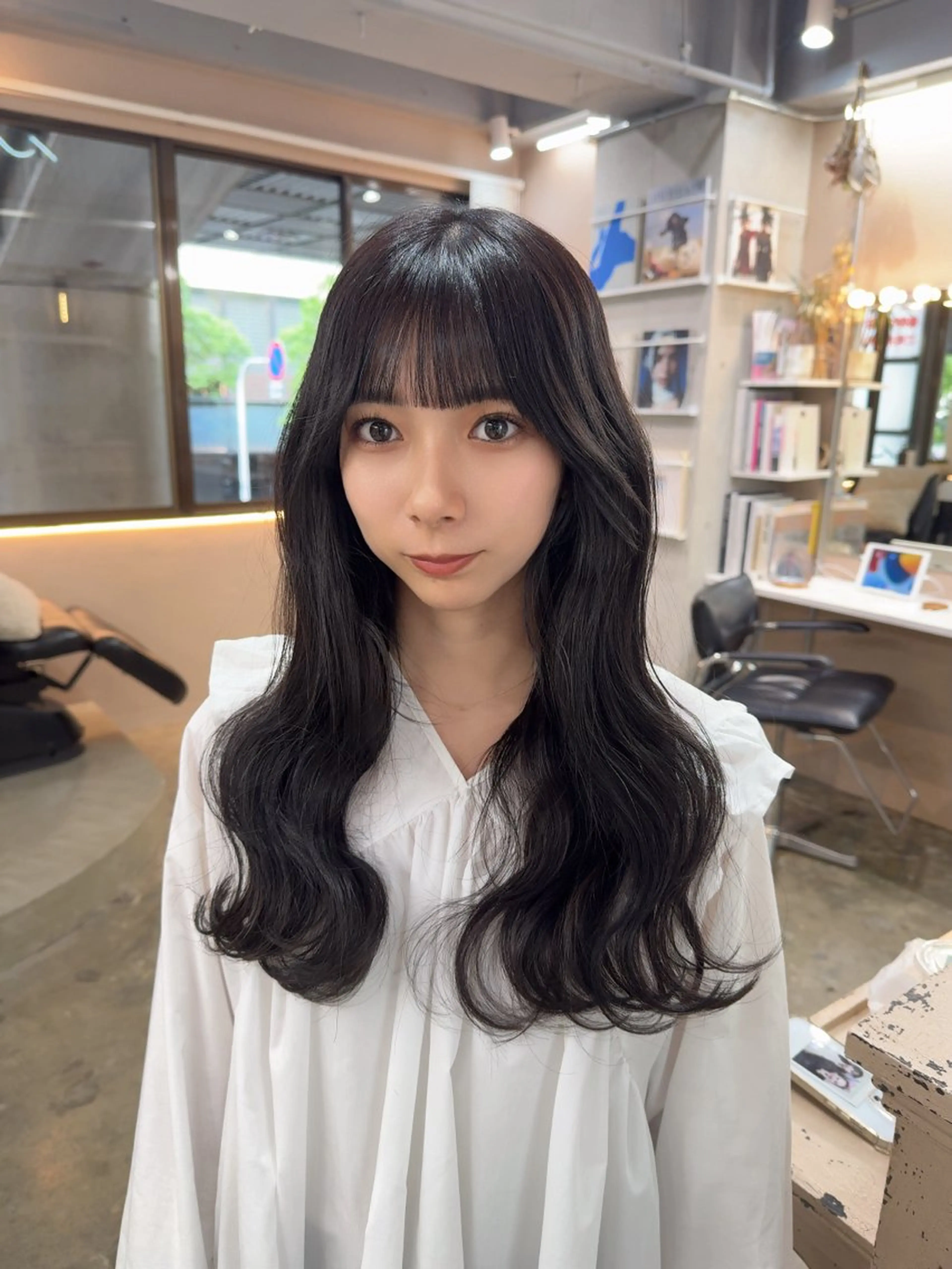 ロング カラー カット ヘアカラー トリートメント MIES amane(アマネ)のヘアスタイル