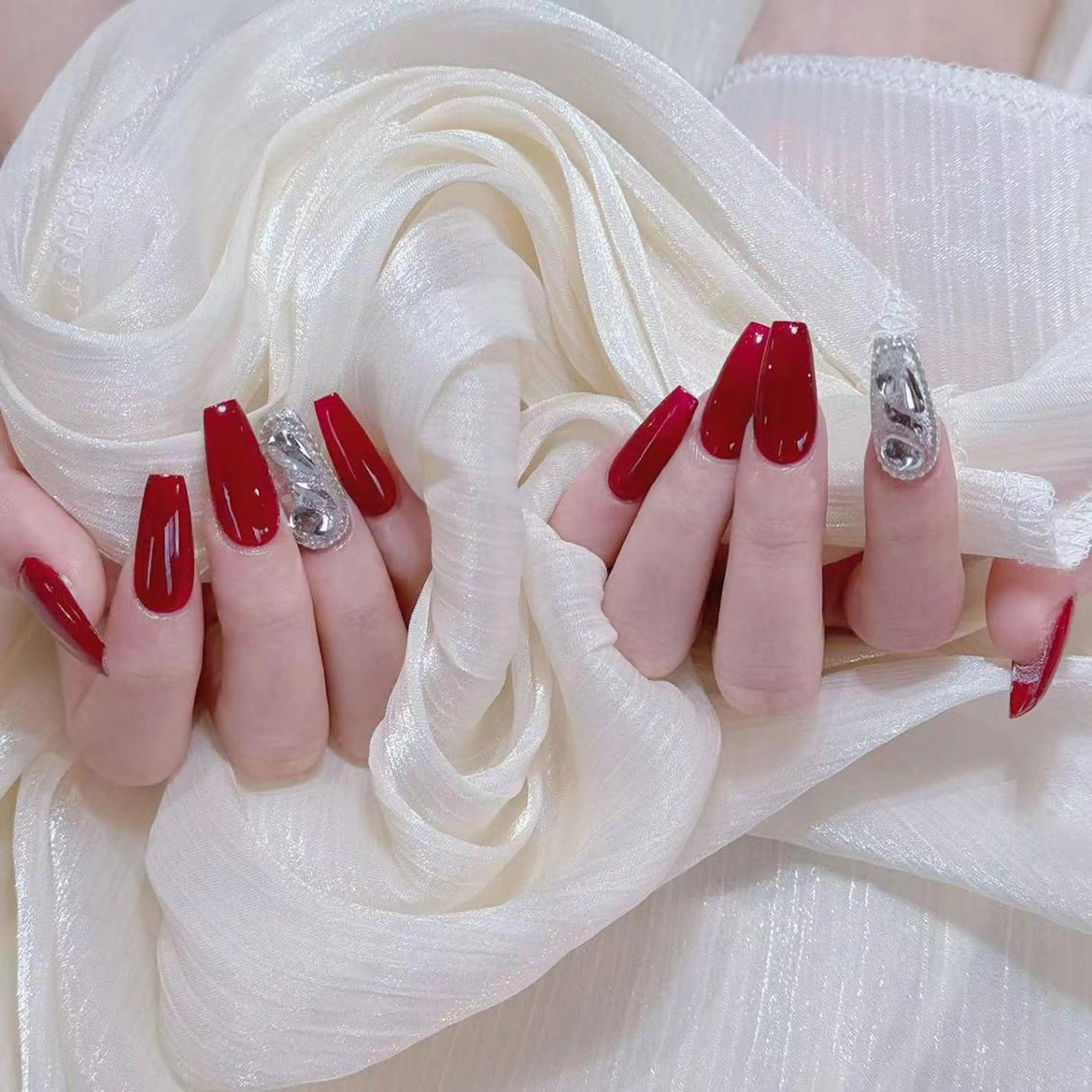 ネイル DEMAIN- 🕊️のネイルデザイン