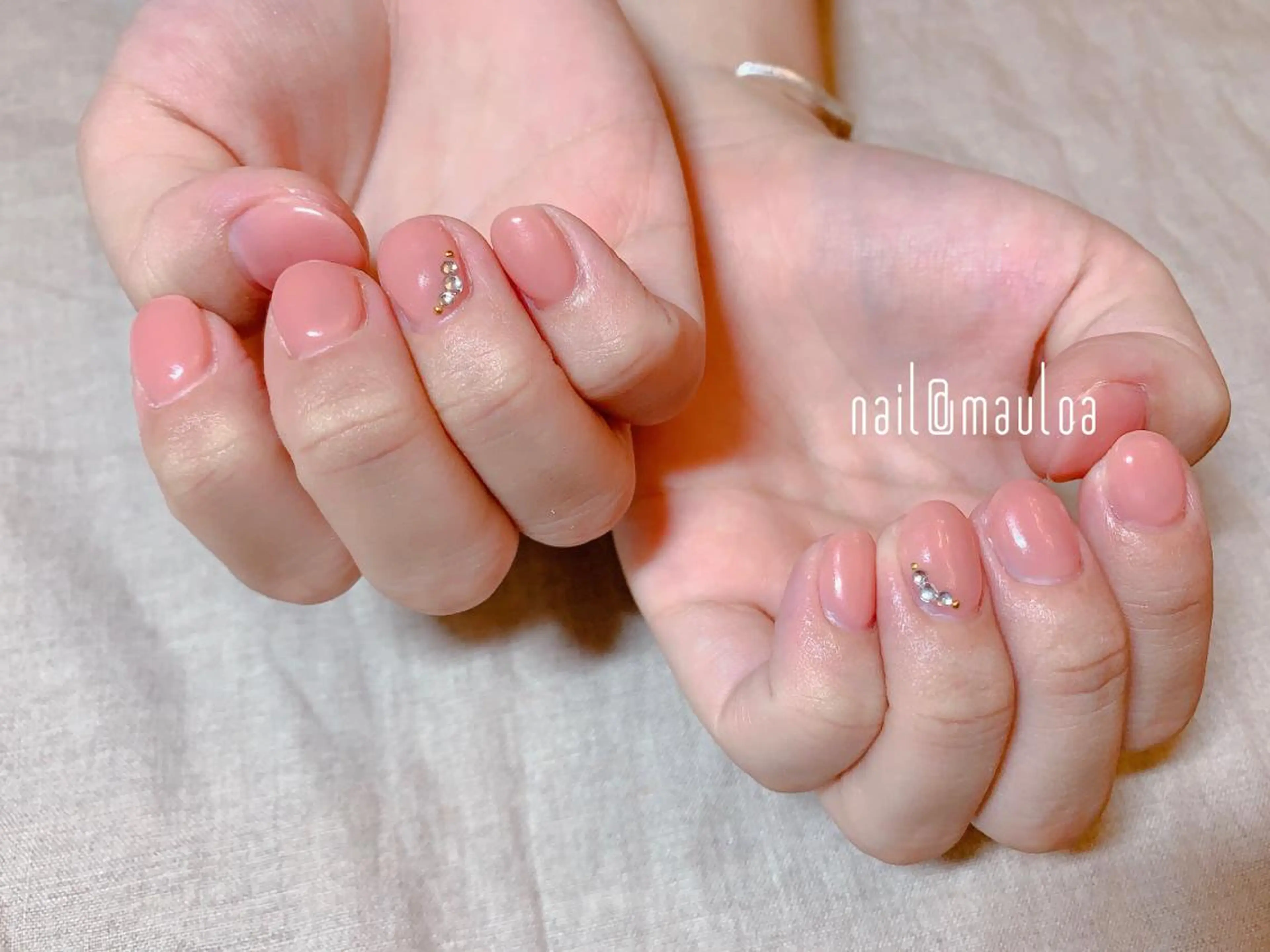 ネイル オフィスネイル ストーンネイル pipi..所属・pipi ..のネイルデザイン