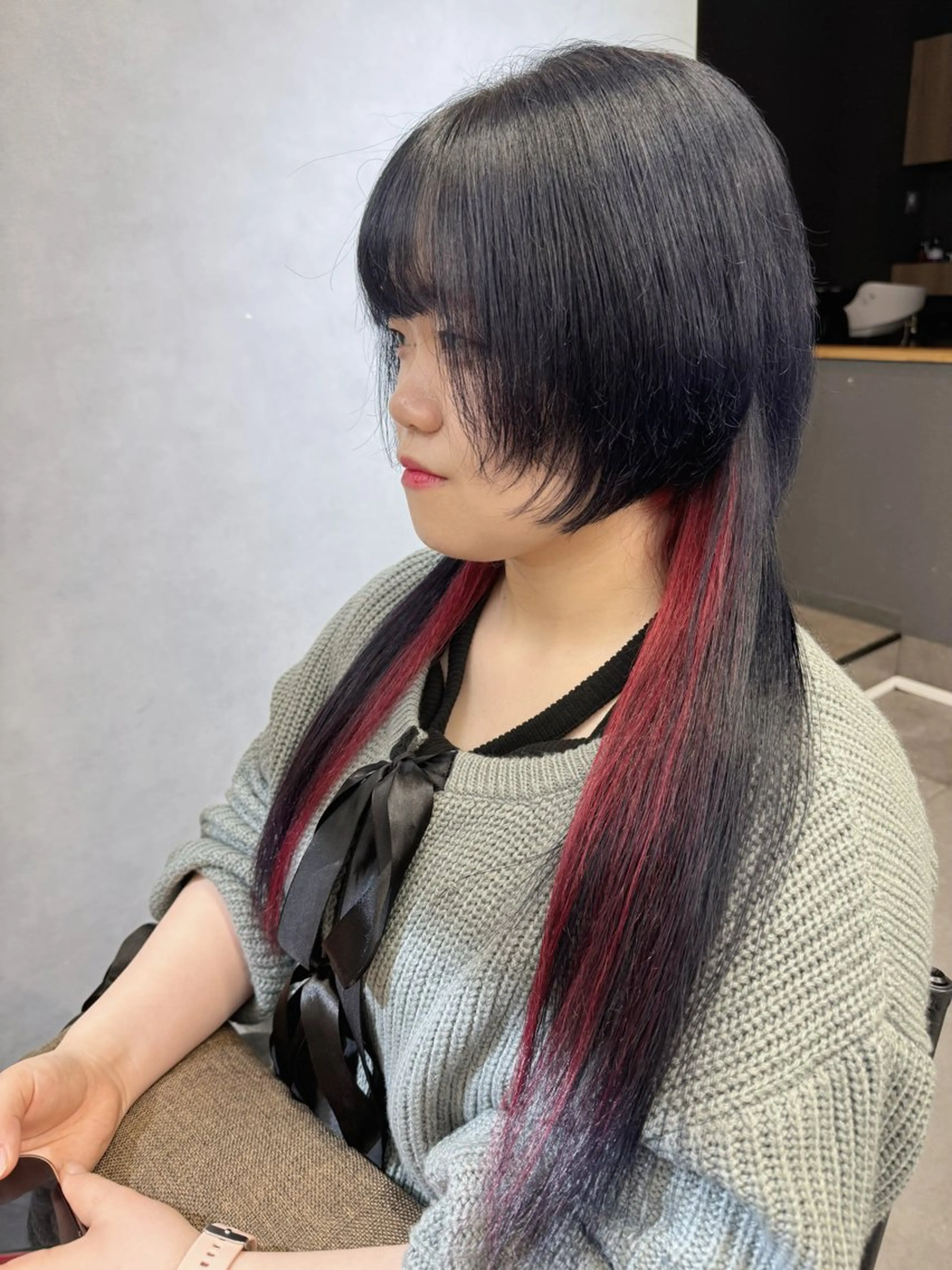 カラー 黒髪 ブルーカラー ブルーブラック レッドカラー ヘアカラー トリートメント 銀座/インナーカラー /髪質改善/せいぎのヘアスタイル