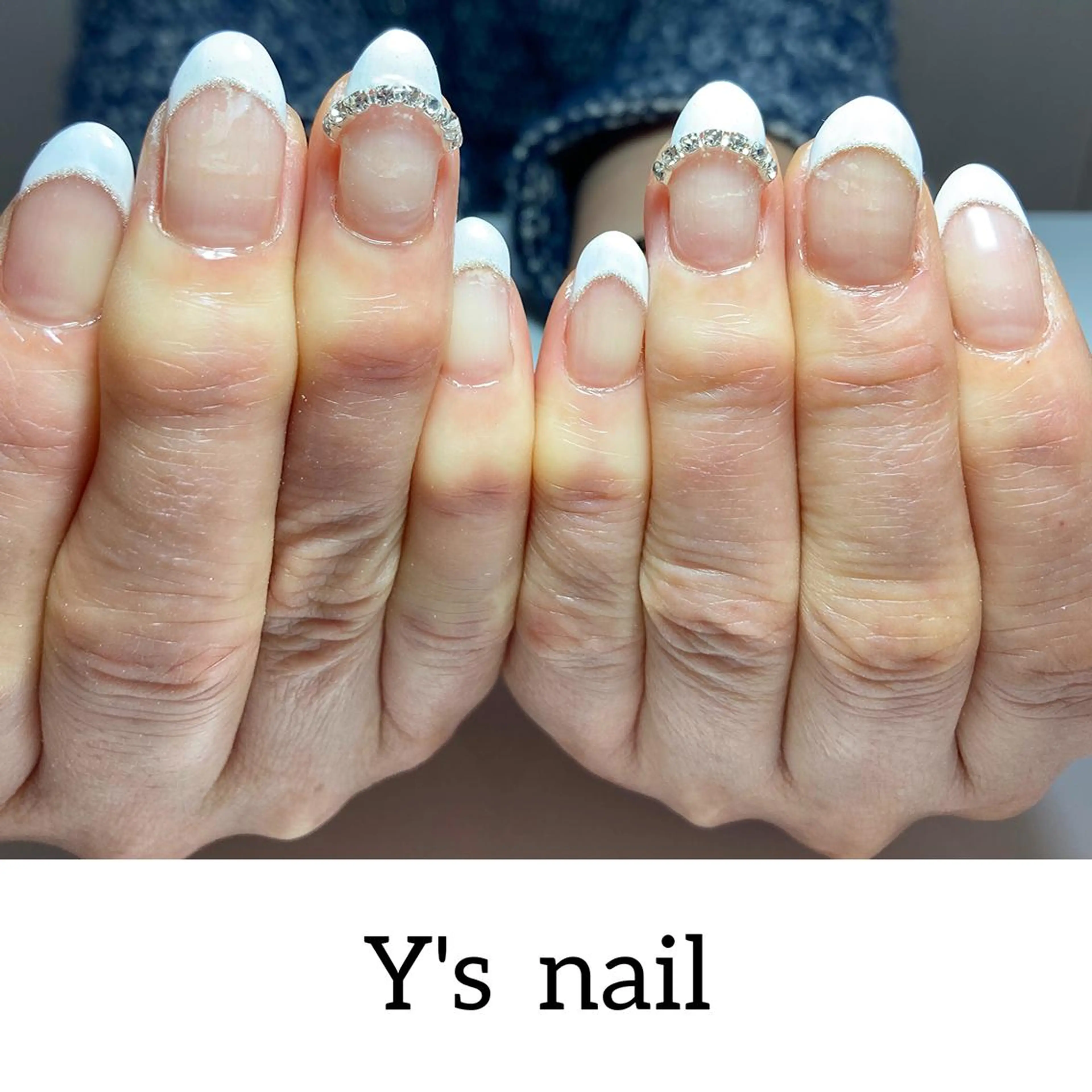 ネイル フレンチネイル ラメ(グリッター) ストーンネイル ハンドネイル 手書きが得意🖌️ Y’s  nailのネイルデザイン