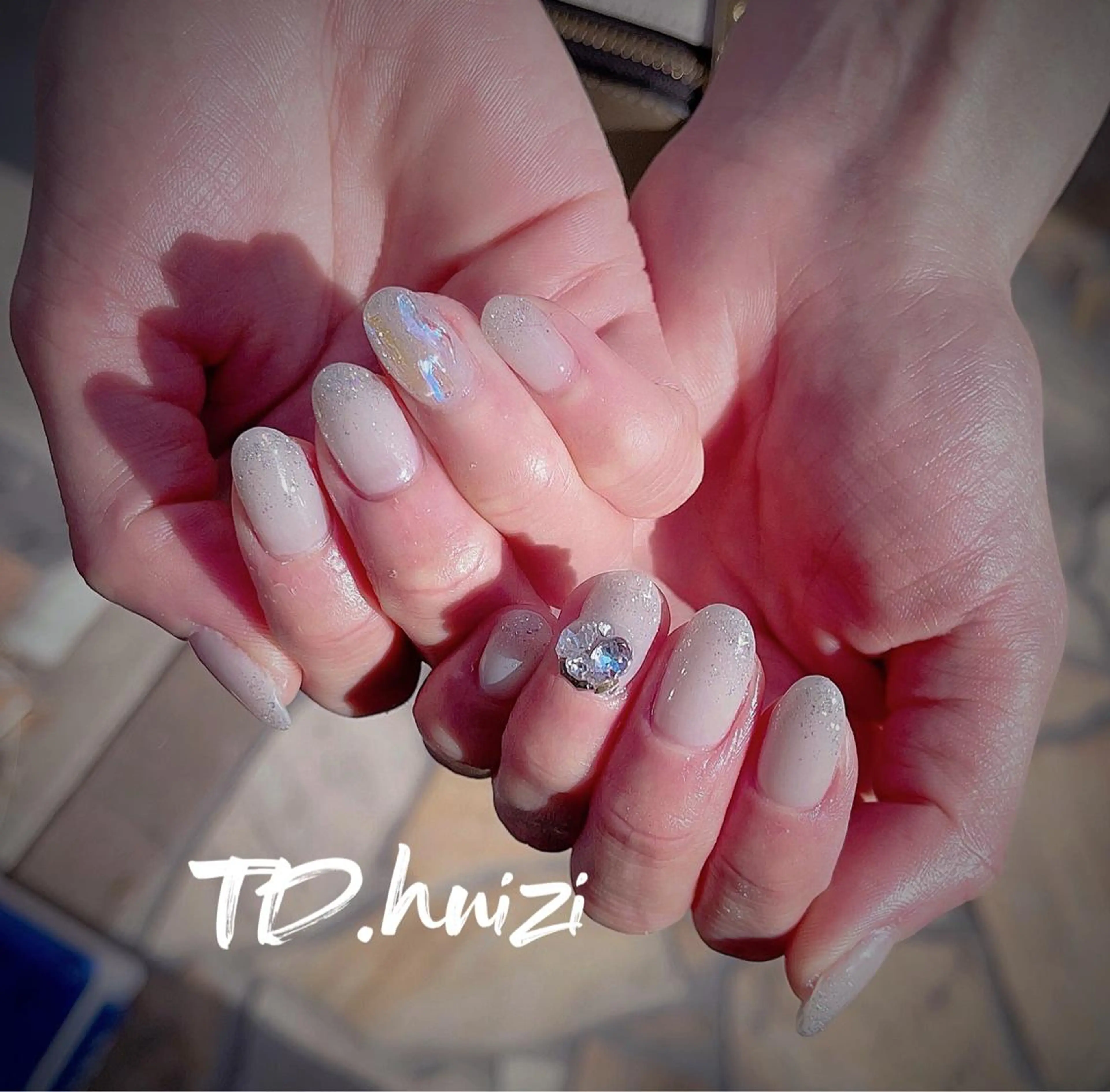 ミディアム めぐみのネイルサロン 惠のネイルデザイン