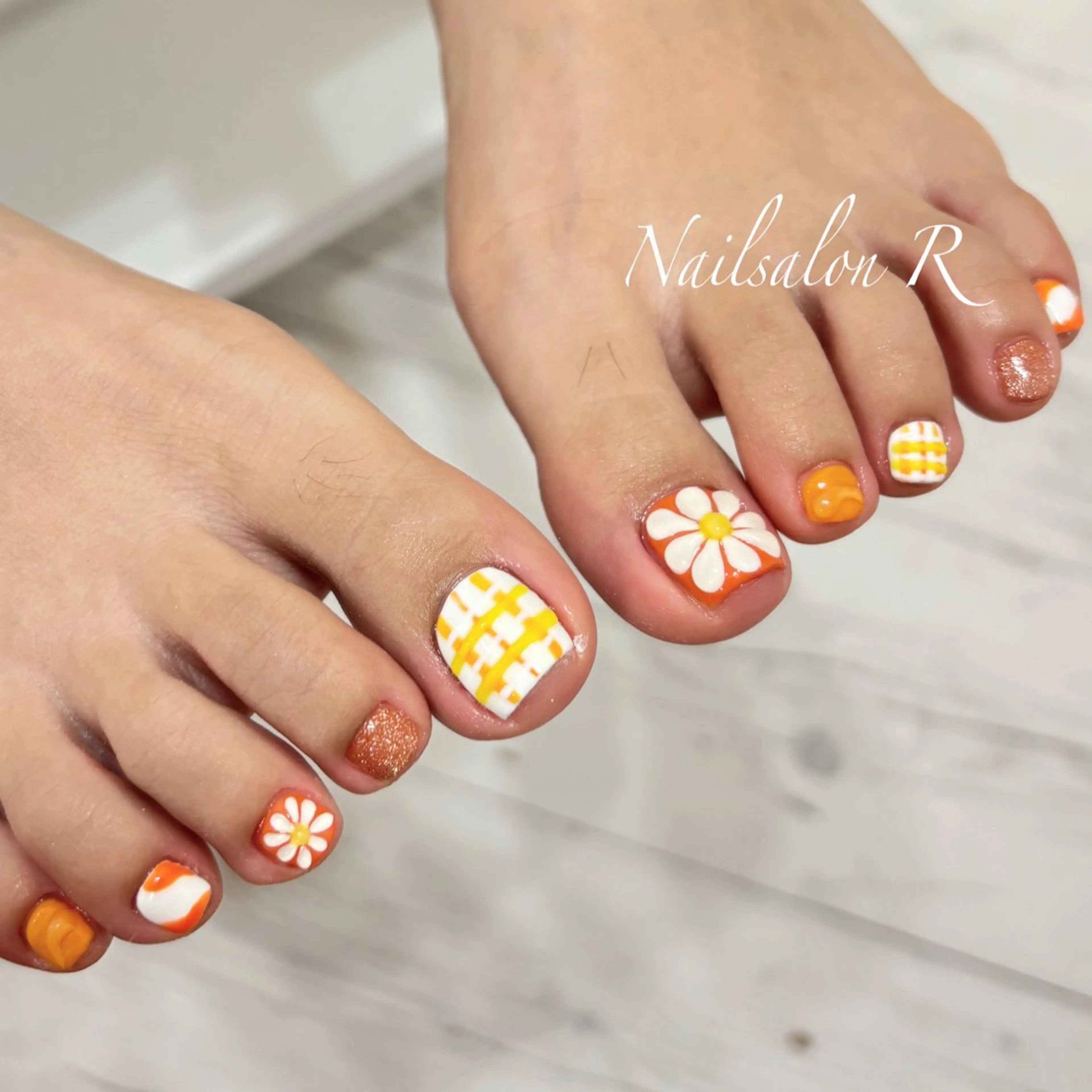 ネイル Nailsalon Ｒ《喜多見3分》のネイルデザイン