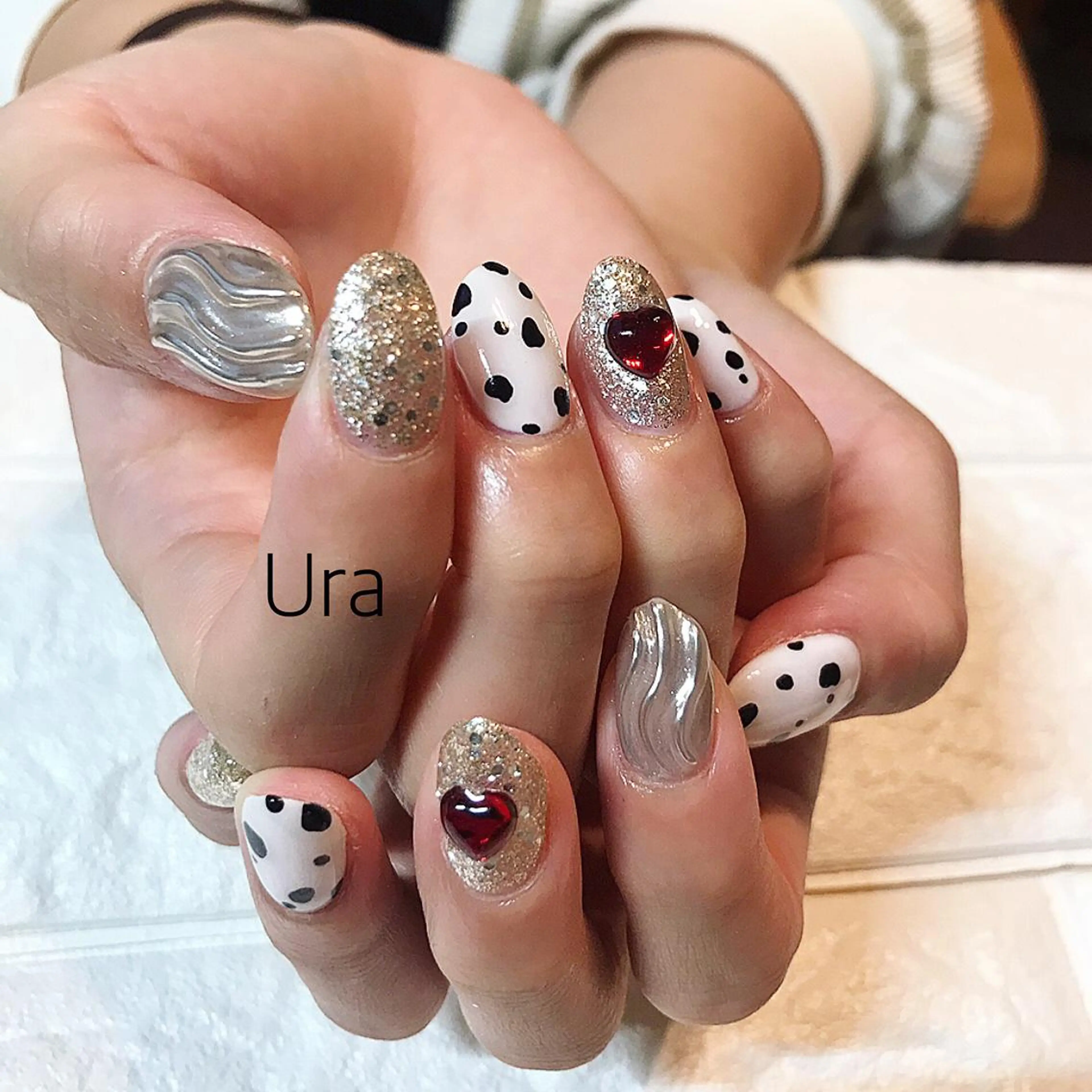 ネイル UrakoNail 《nail》のネイルデザイン