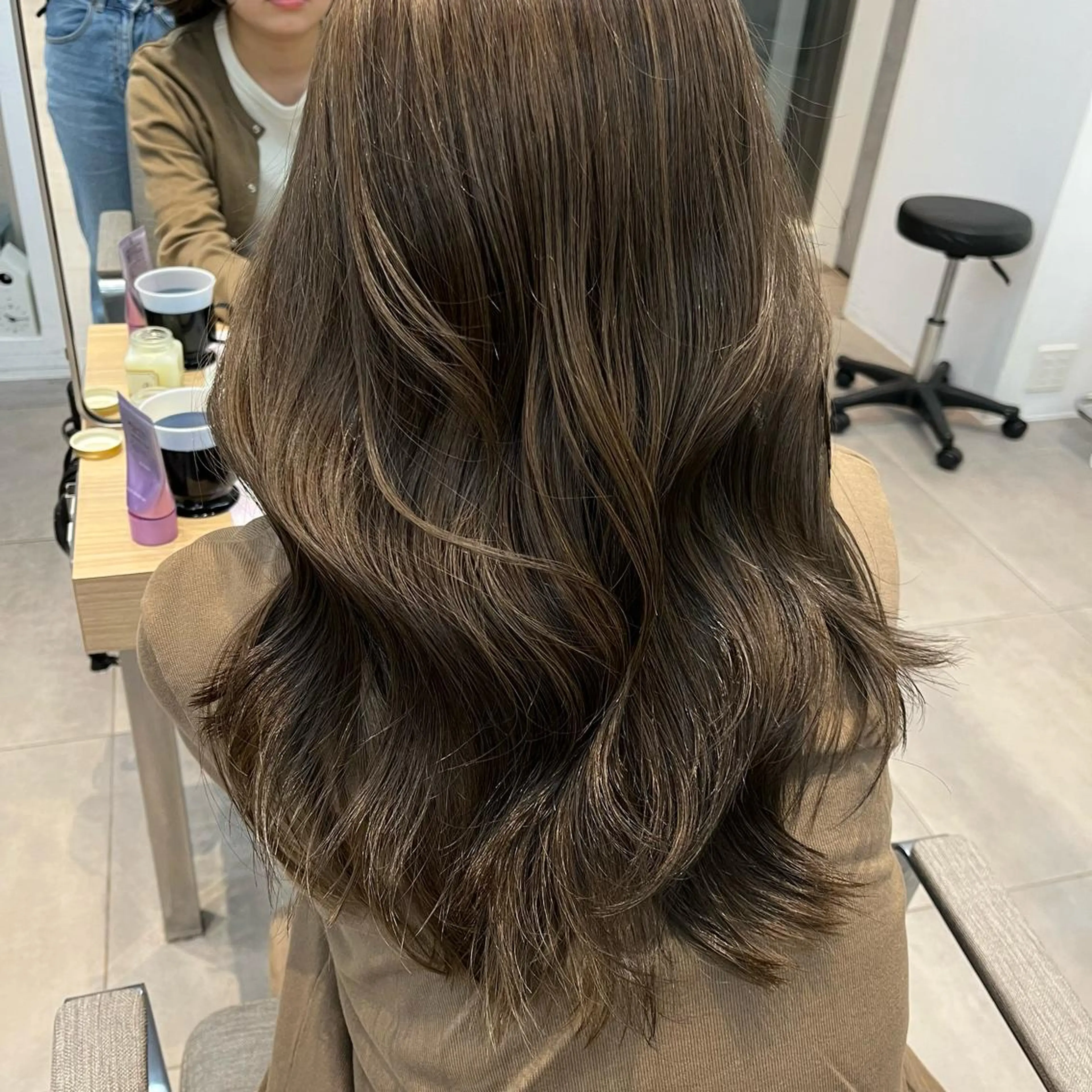 ロング カラー sea shinjuku所属・レイヤーカット 新宿🤍Maiのヘアスタイル