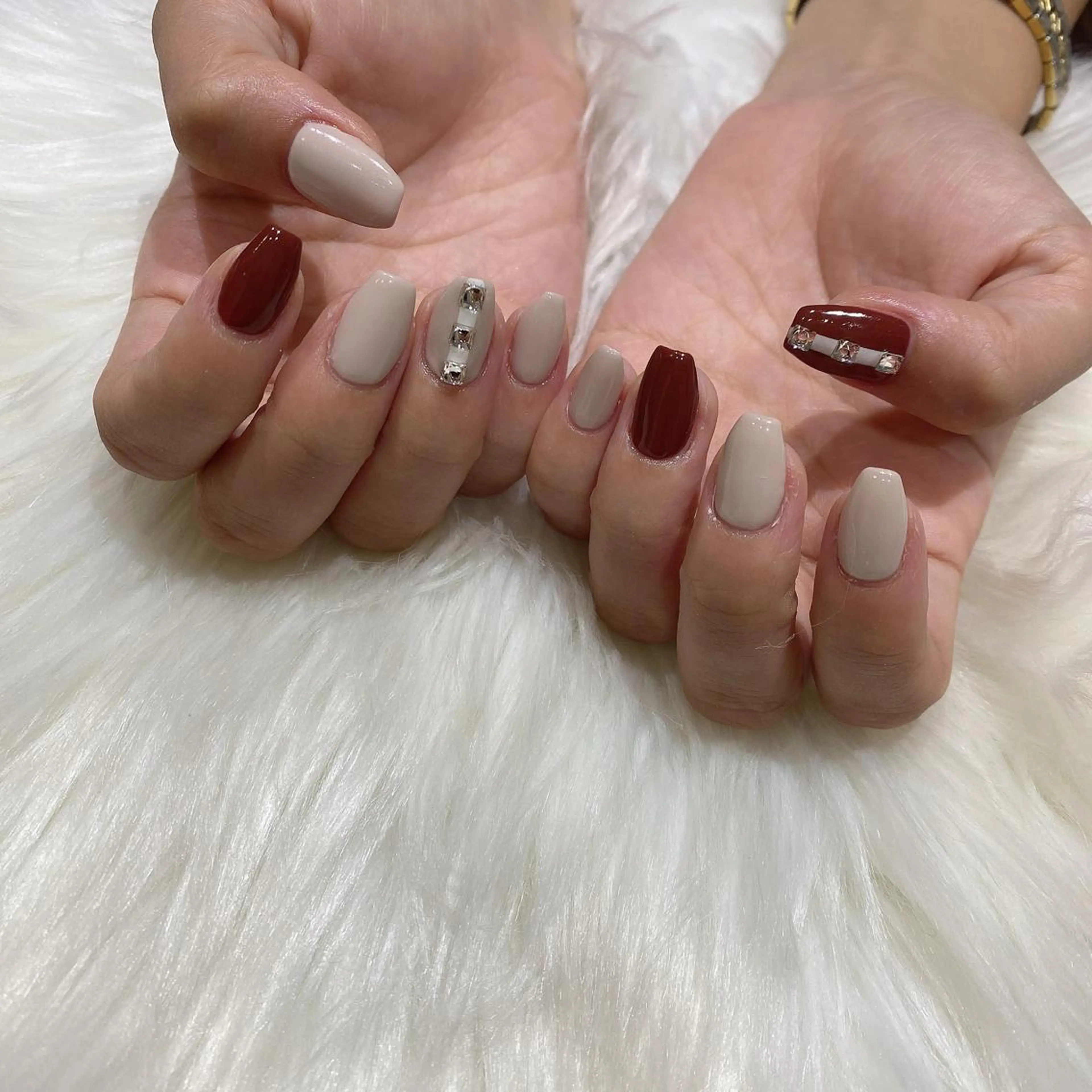 ネイル ハンドネイル 西岡 杏のネイルデザイン