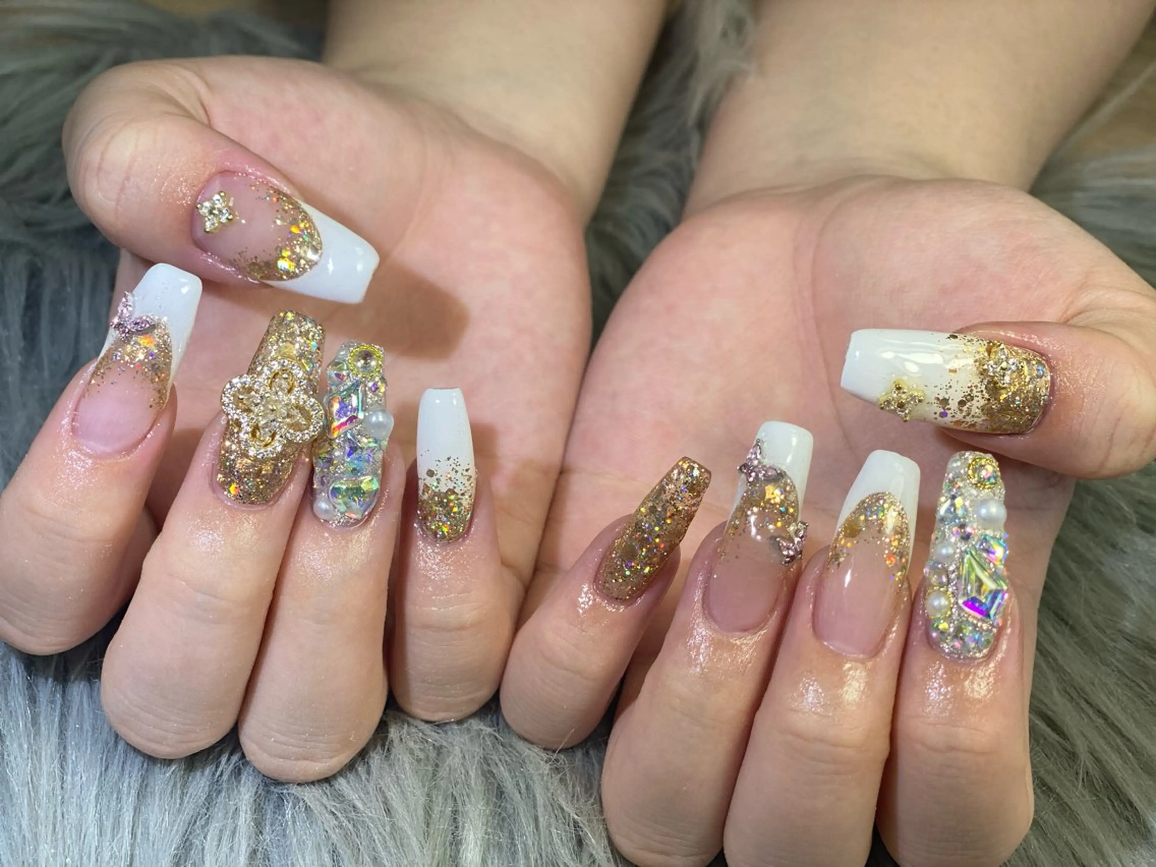 ネイル フレンチネイル ゴールド キラキラネイル Esthetic Will所属・will 有希のネイルデザイン