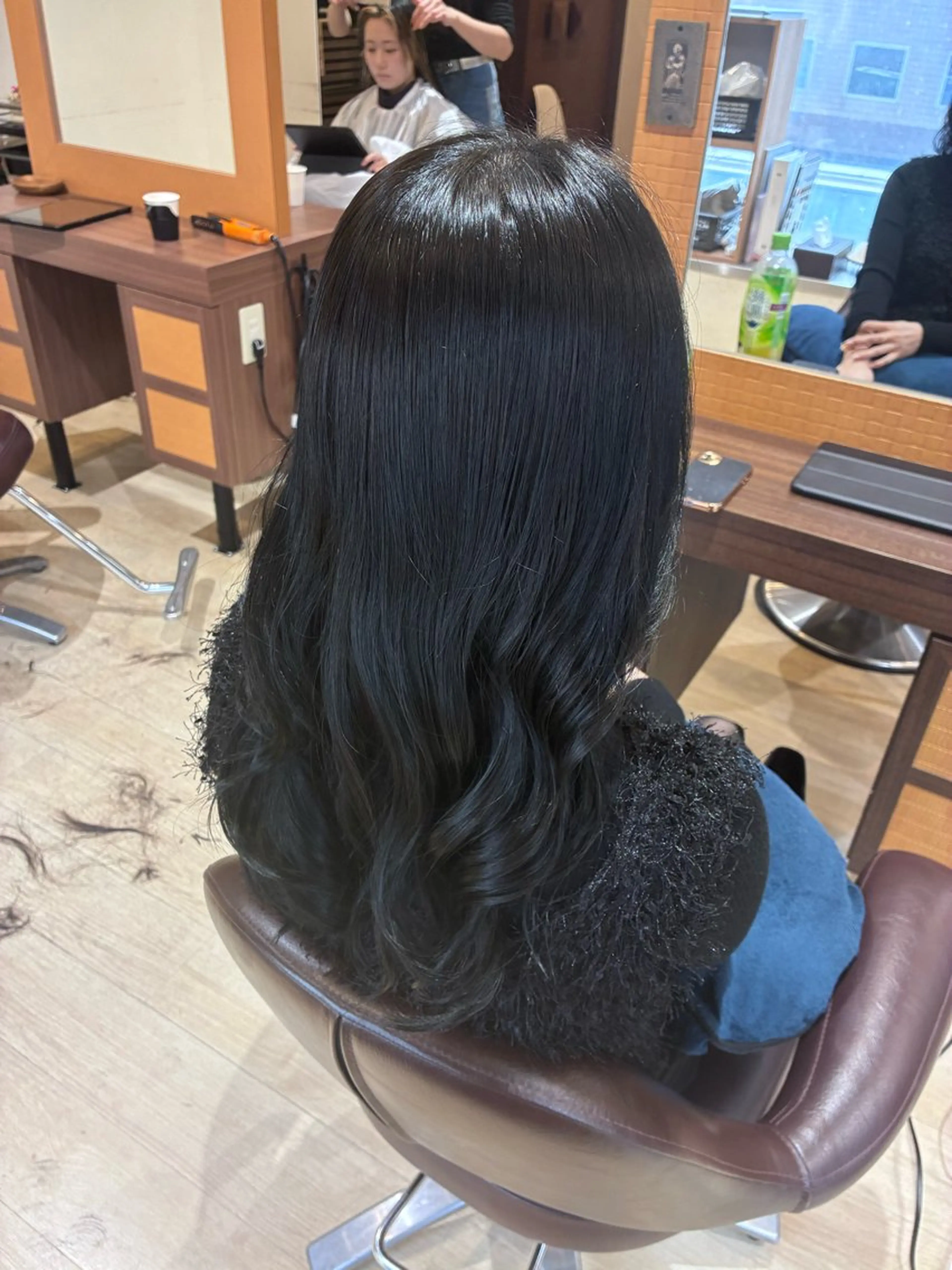 ロング ヘアカラー Orque kazuneのヘアスタイル