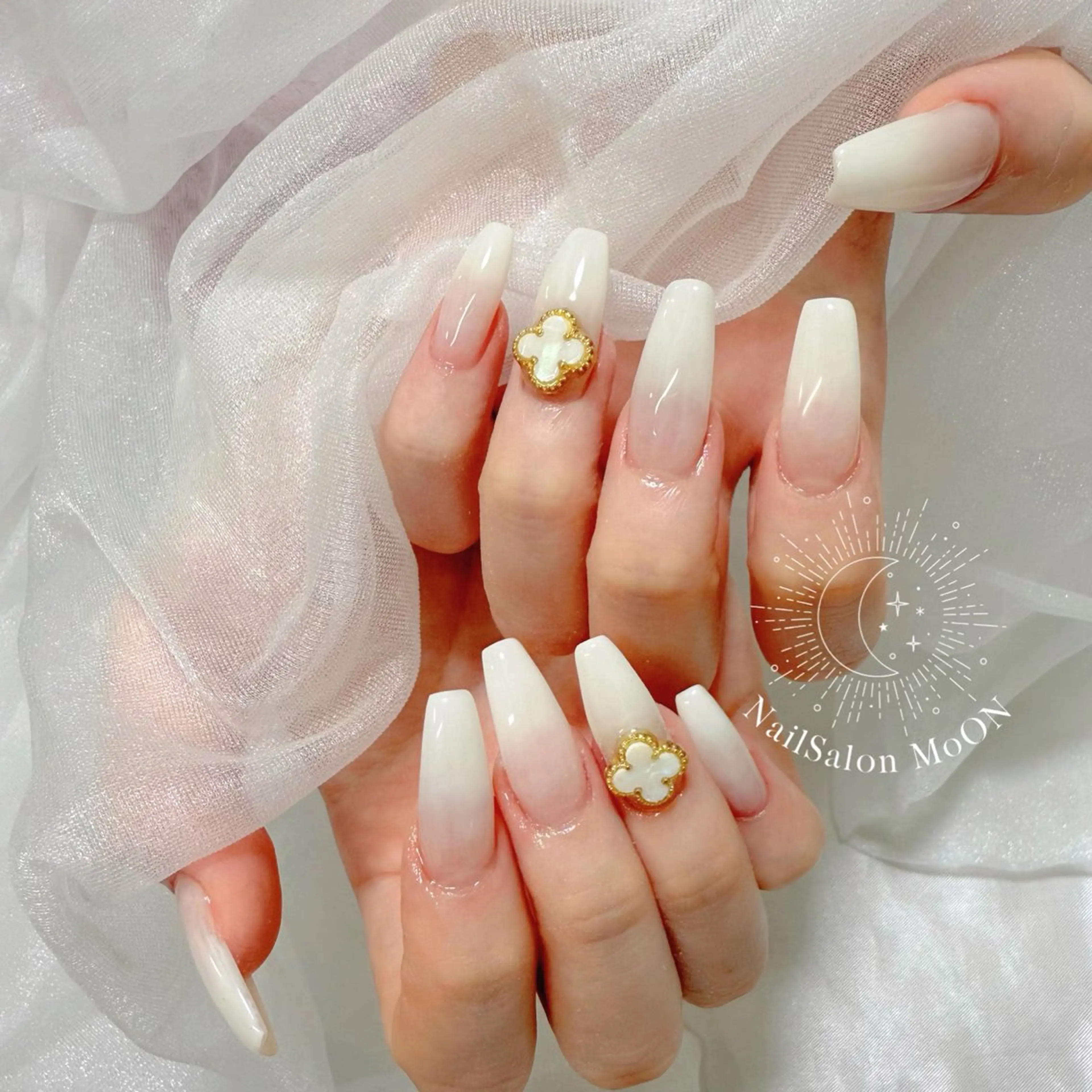 ネイル MoON...❤︎ MeGuのネイルデザイン