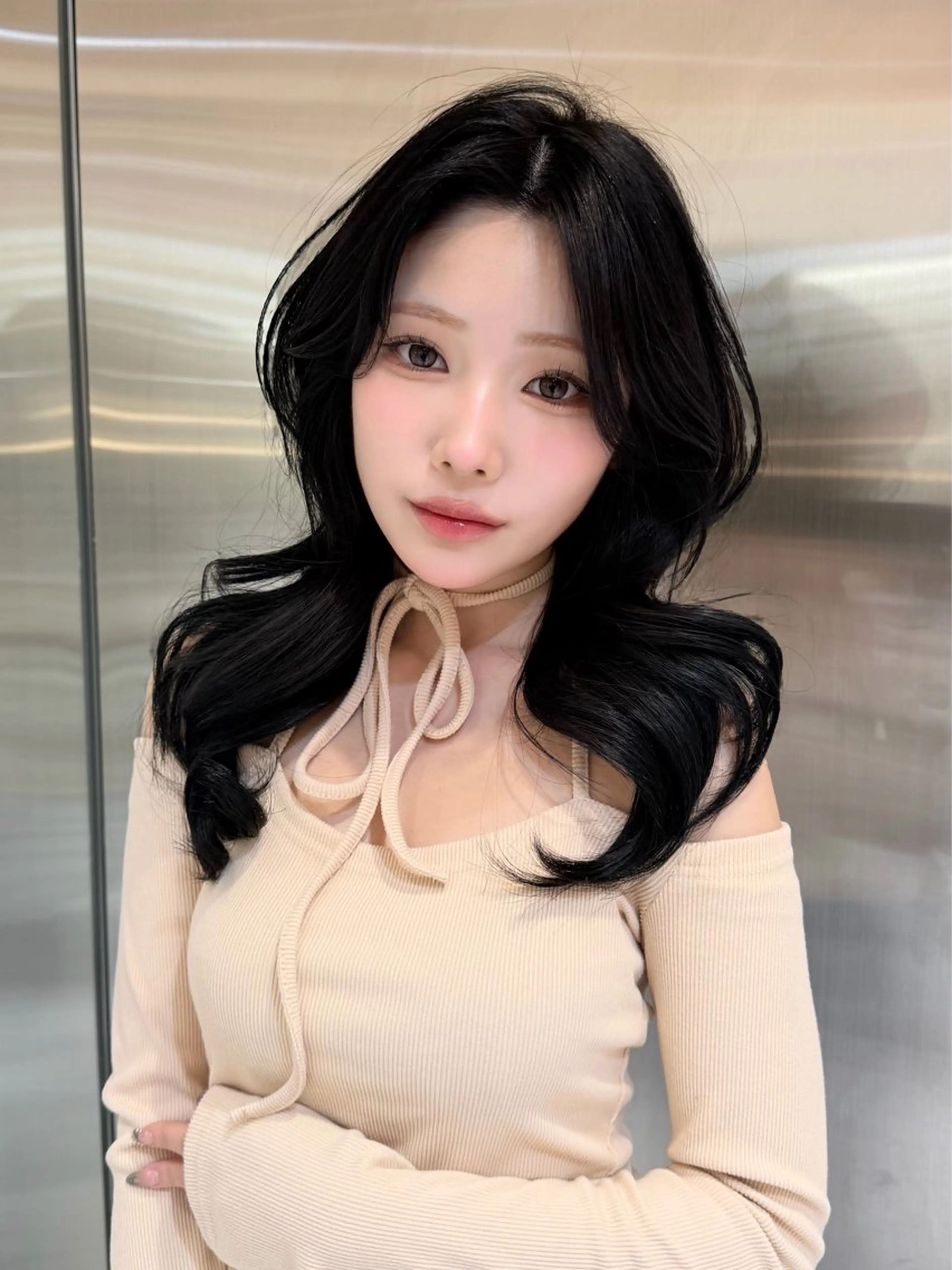 ミディアム カラー カット ヘアカラー Loom by Sea 新宿所属・Kaede/ブリーチ なし/レイヤー🤍のヘアスタイル