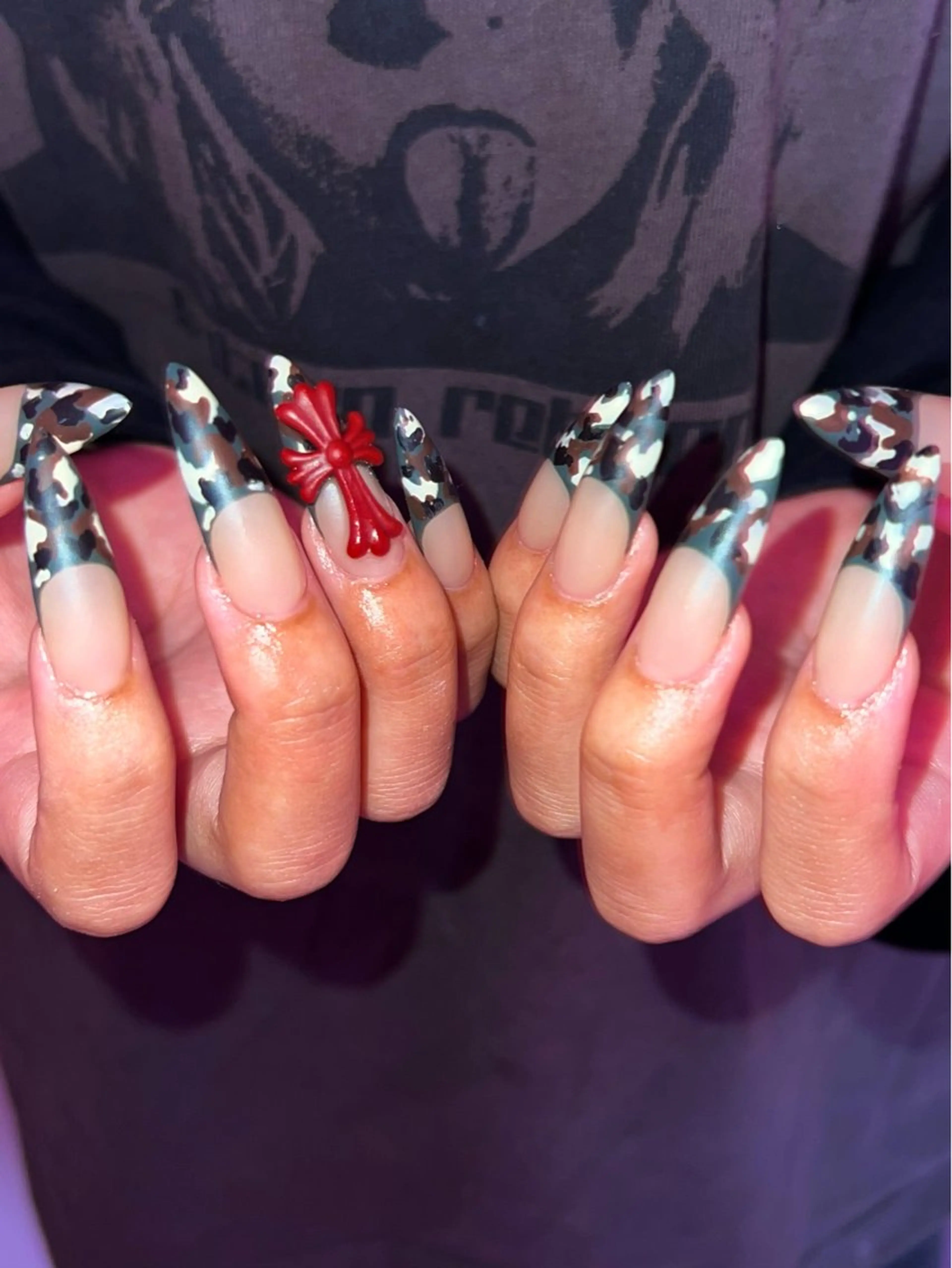 ネイル PINS16所属・くれは🩵💙 PINS16のネイルデザイン