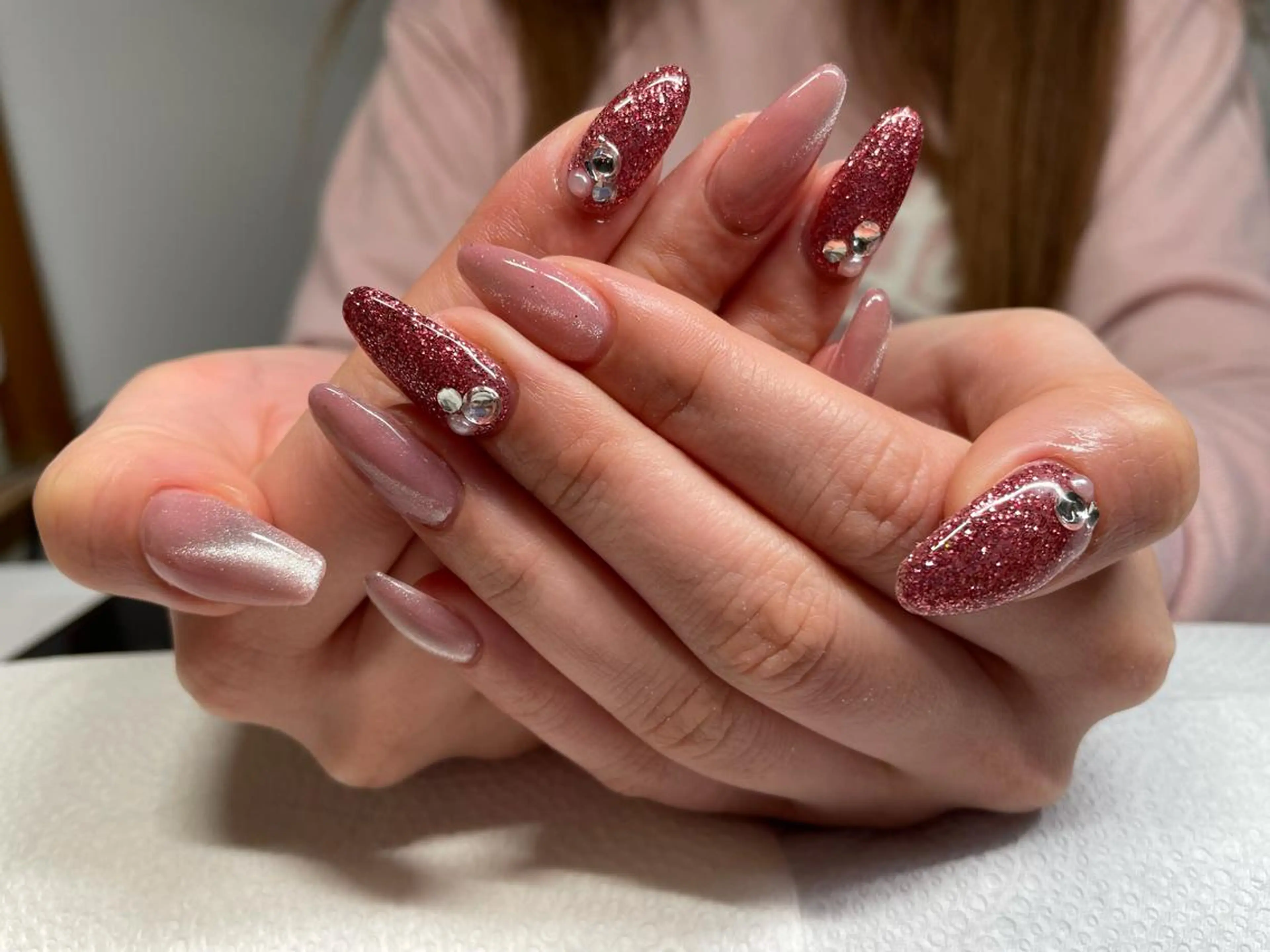 ネイル ジェルネイル キラキラネイル ラメ(グリッター) マグネットネイル パラジェル ハンドネイル 中谷 亜佑美のネイルデザイン