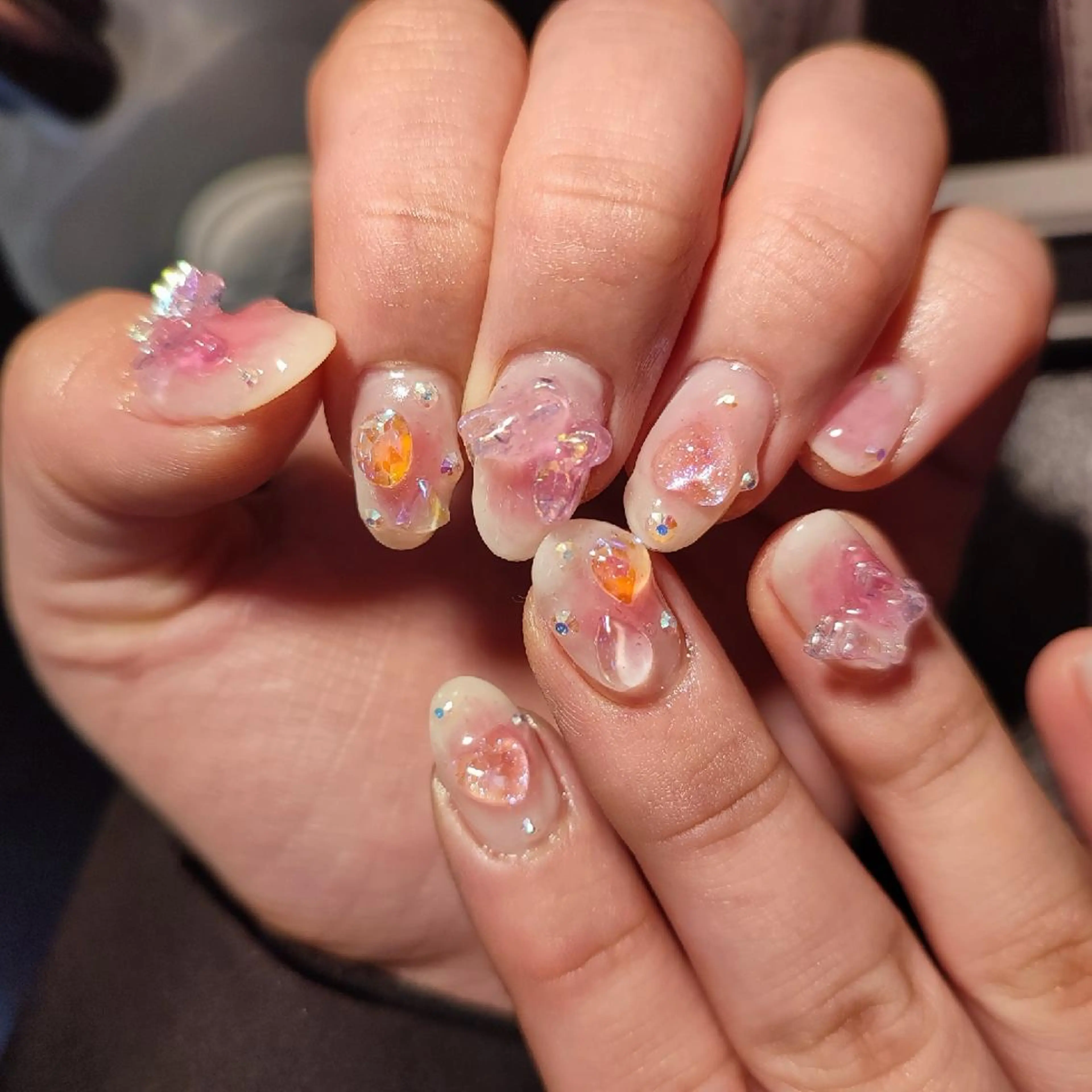 ネイル ハンドネイル RUNWAY 　　の眉毛・アイブロウイメージ