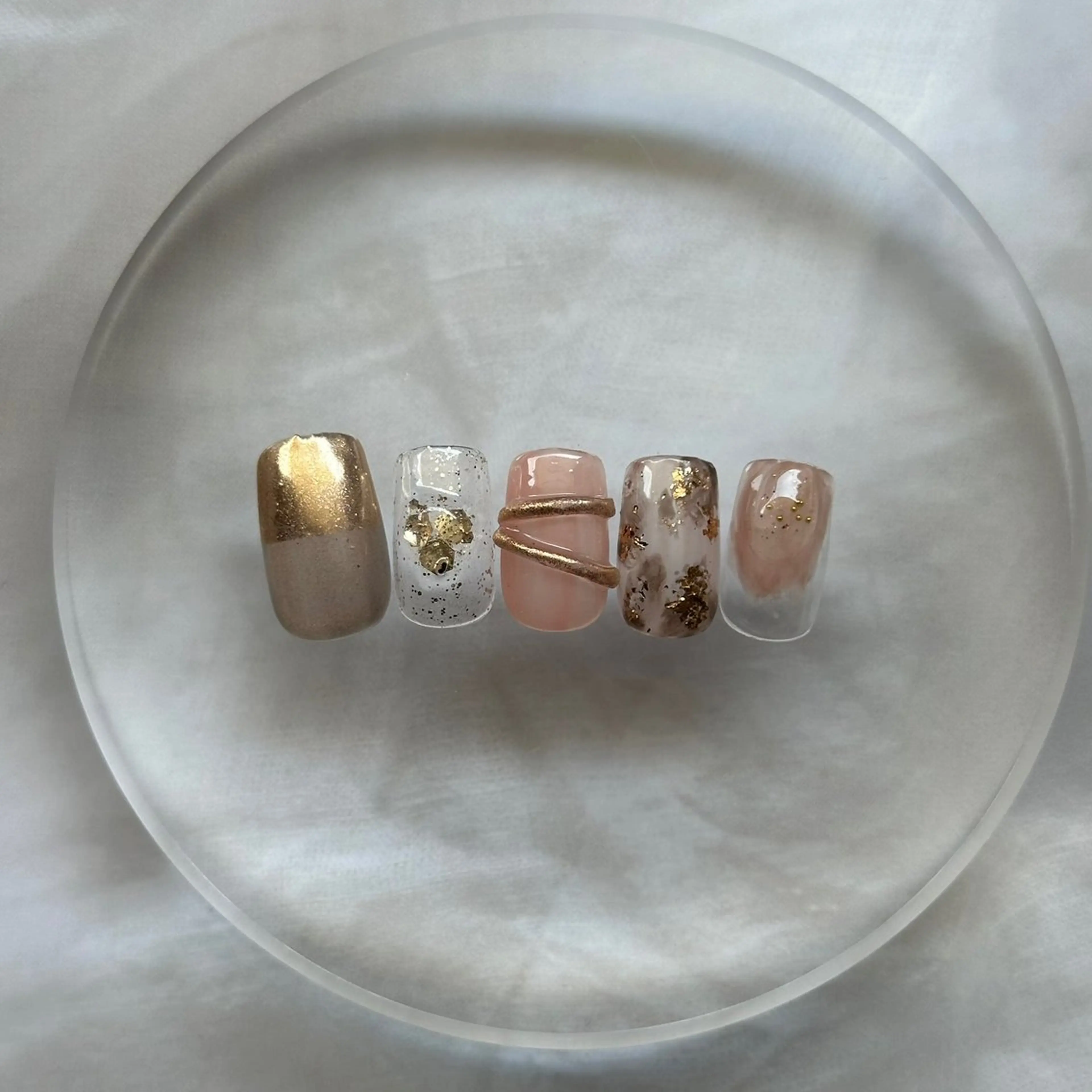 ネイル ニュアンスネイル loveday halukaのネイルデザイン